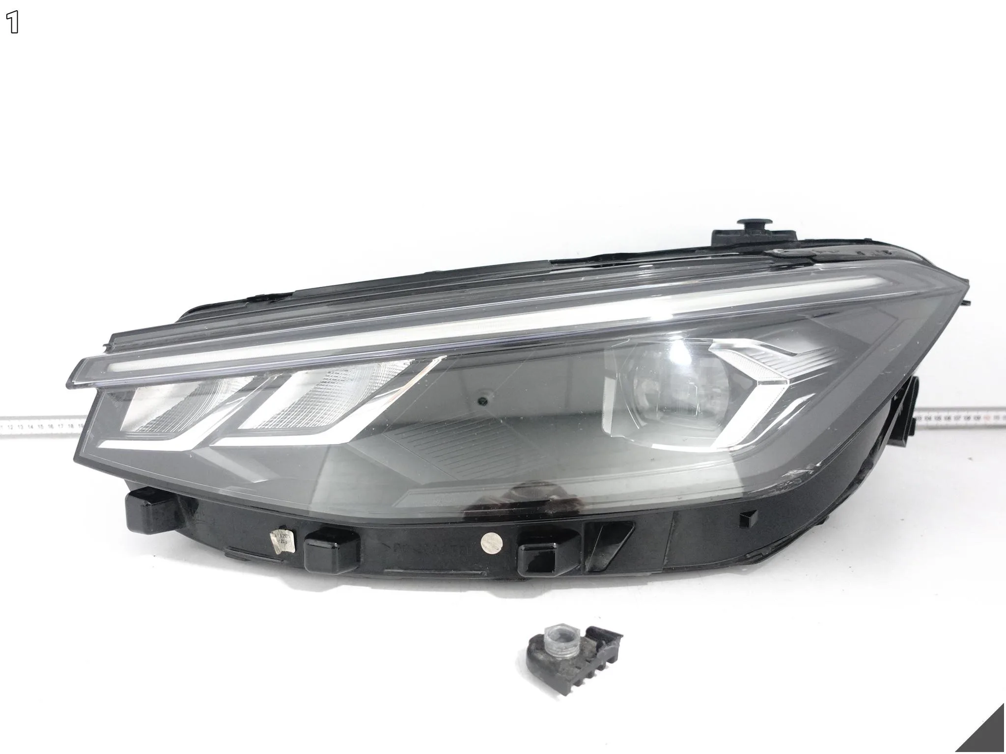 VW PASSAT B9 3J0 3J1 23- LAMPA HEADLIGHT FULL LED LEWA PRZÓD EUROPA 8e3696b84eda7547030d59c8264dc04c