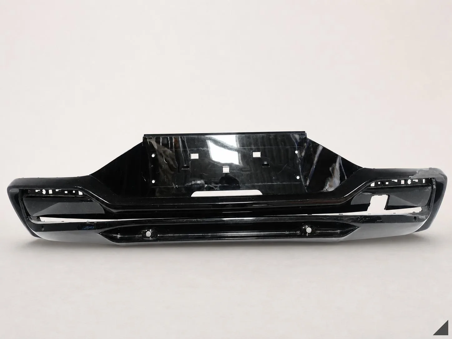 LOTUS ELETRE 22- ZDERZAK BUMPER TYŁ + SPOILER DYFUZOR DOKŁADKA ORG (6xPDC) 4ac0608024a00a34f93ab83cf8538dc5