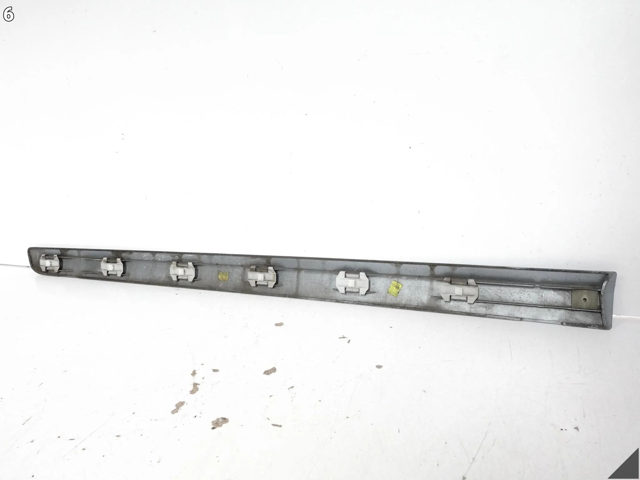 MERCEDES A-KLASA W169 B-KLASA W245 04- LISTWA NAKŁADKA NA DRZWI PRZÓD PRAWA a0d9669a6622d1a2a97ae4e54e355c7e