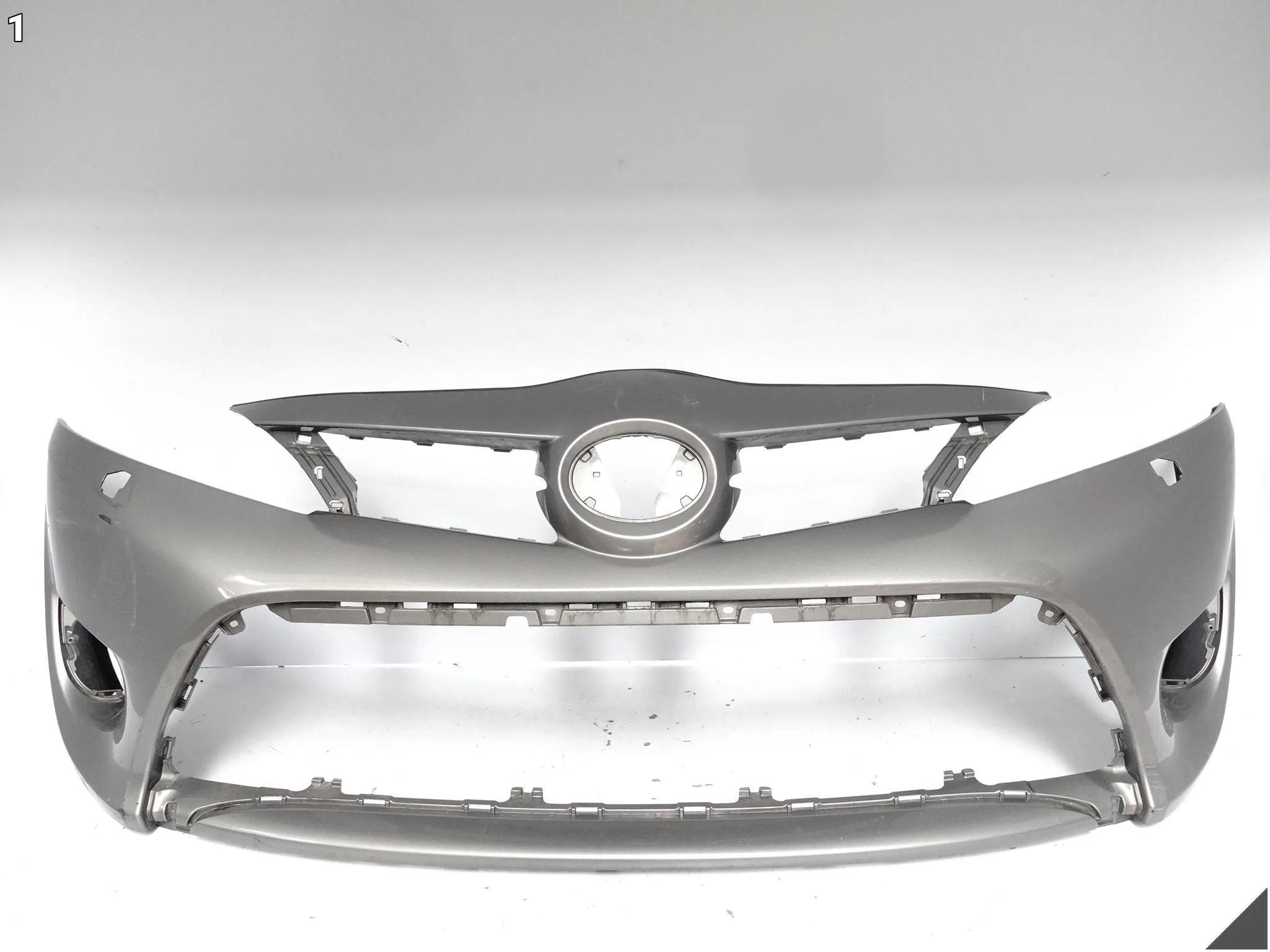 TOYOTA VERSO AR20 LIFT 13-18 ZDERZAK PRZÓD WERSJA POD SPRYSKI REFLEKTORÓW eada1e41ca6ce9c24738ed72a096397f