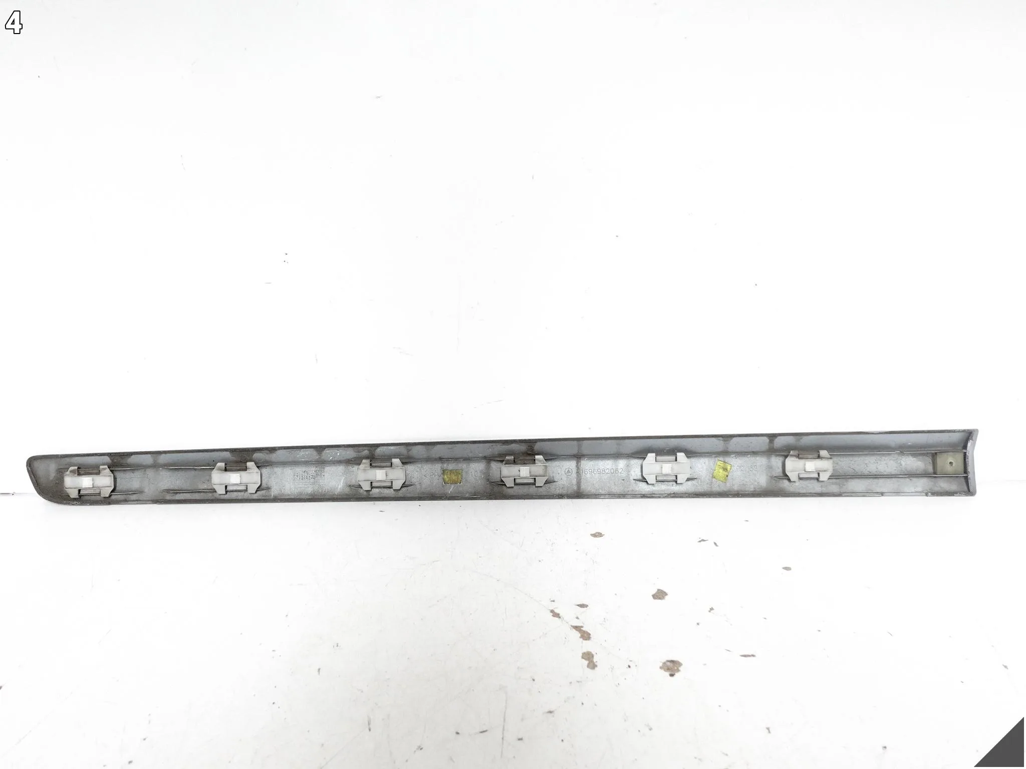 MERCEDES A-KLASA W169 B-KLASA W245 04- LISTWA NAKŁADKA NA DRZWI PRZÓD PRAWA b08355fbc18027acbbaa152c1ca2bd53