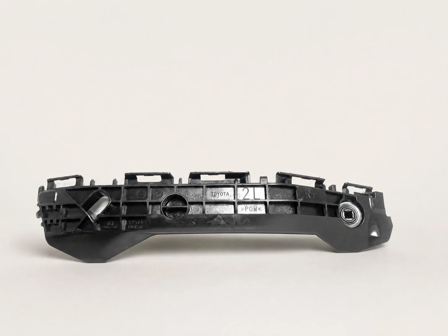 TOYOTA YARIS III XP150 LIFT 17-20 ŚLIZG MOCOWANIE W ZDERZAK TYŁ LEWY ORG a333c8a601ef051366516f141130d786