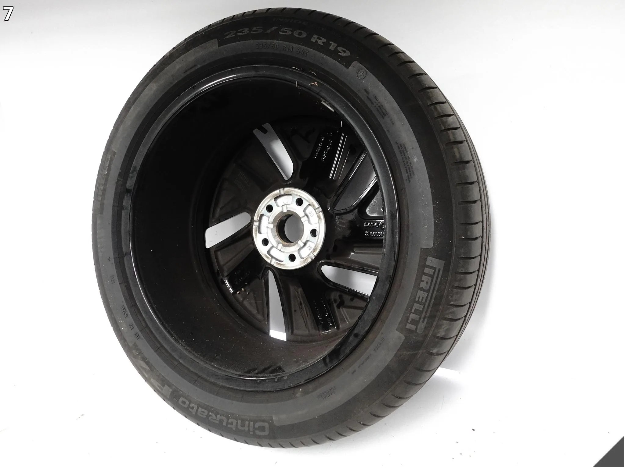 VW ID.7 ID7 KOŁO FELGA 8Jx19 ET 45 5×112 OPONA PIRELLI 235/50 R19 2025 ROK 735aff0ec618b08cc5fb72efa377a2c7