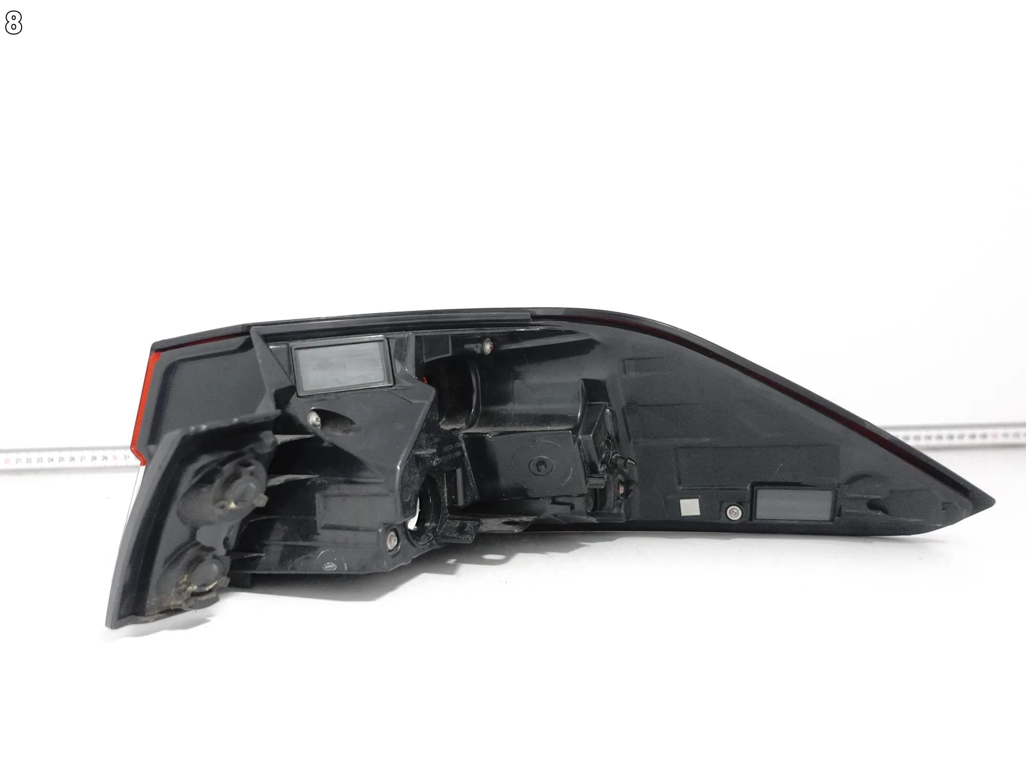 TOYOTA COROLLA CROSS XG10 22- LAMPA LED LEWA W BŁOTNIK TYŁ EUROPA b9f3b6d94265283ea1c9feaf20138b3c