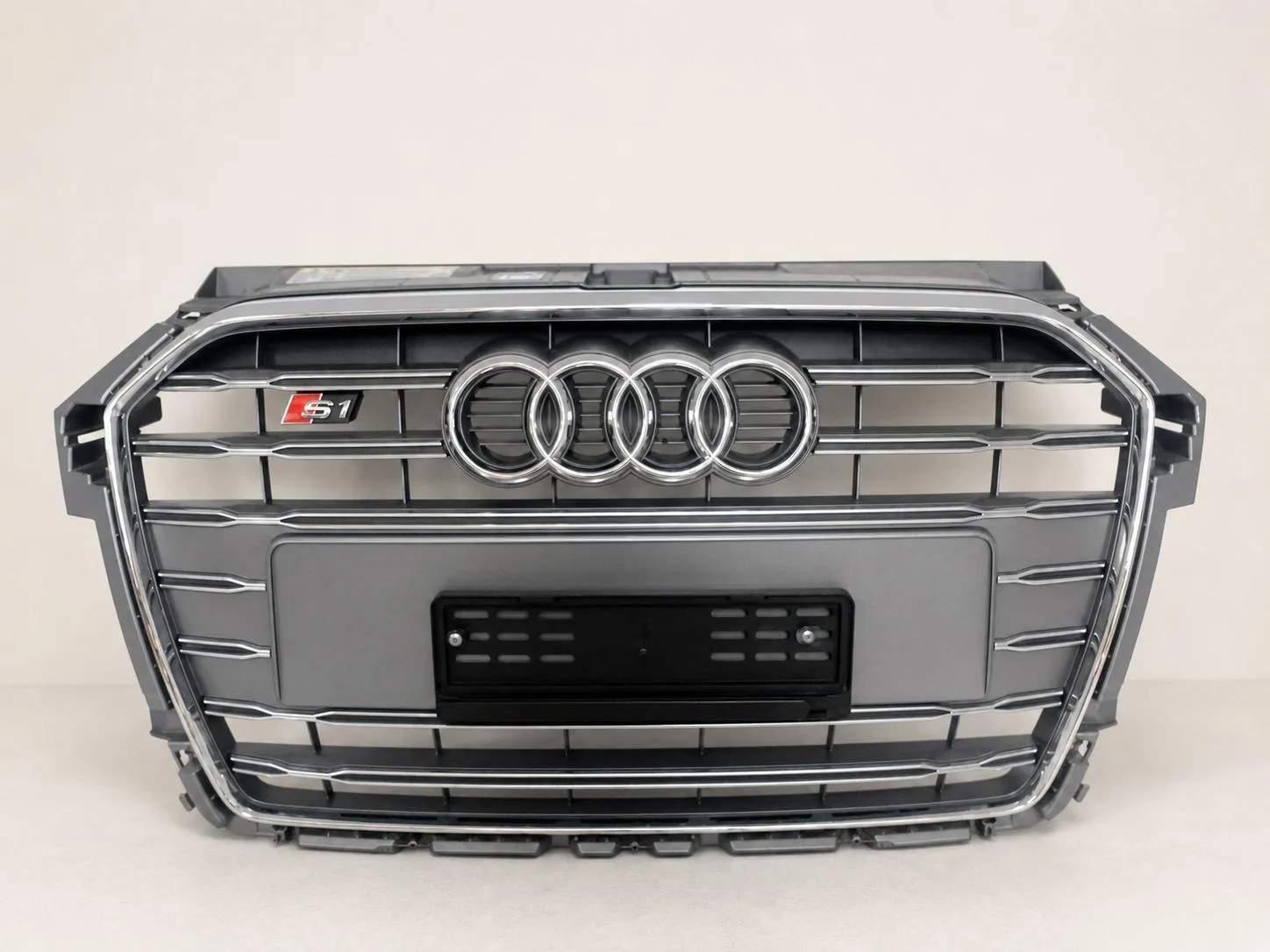 AUDI S1 A1 LIFT 8XA SPORTBACK 14-18 GRILL ATRAPA KRATKA W ZDERZAK PRZÓD 5ac92288525de8e1226ea815322f53ca