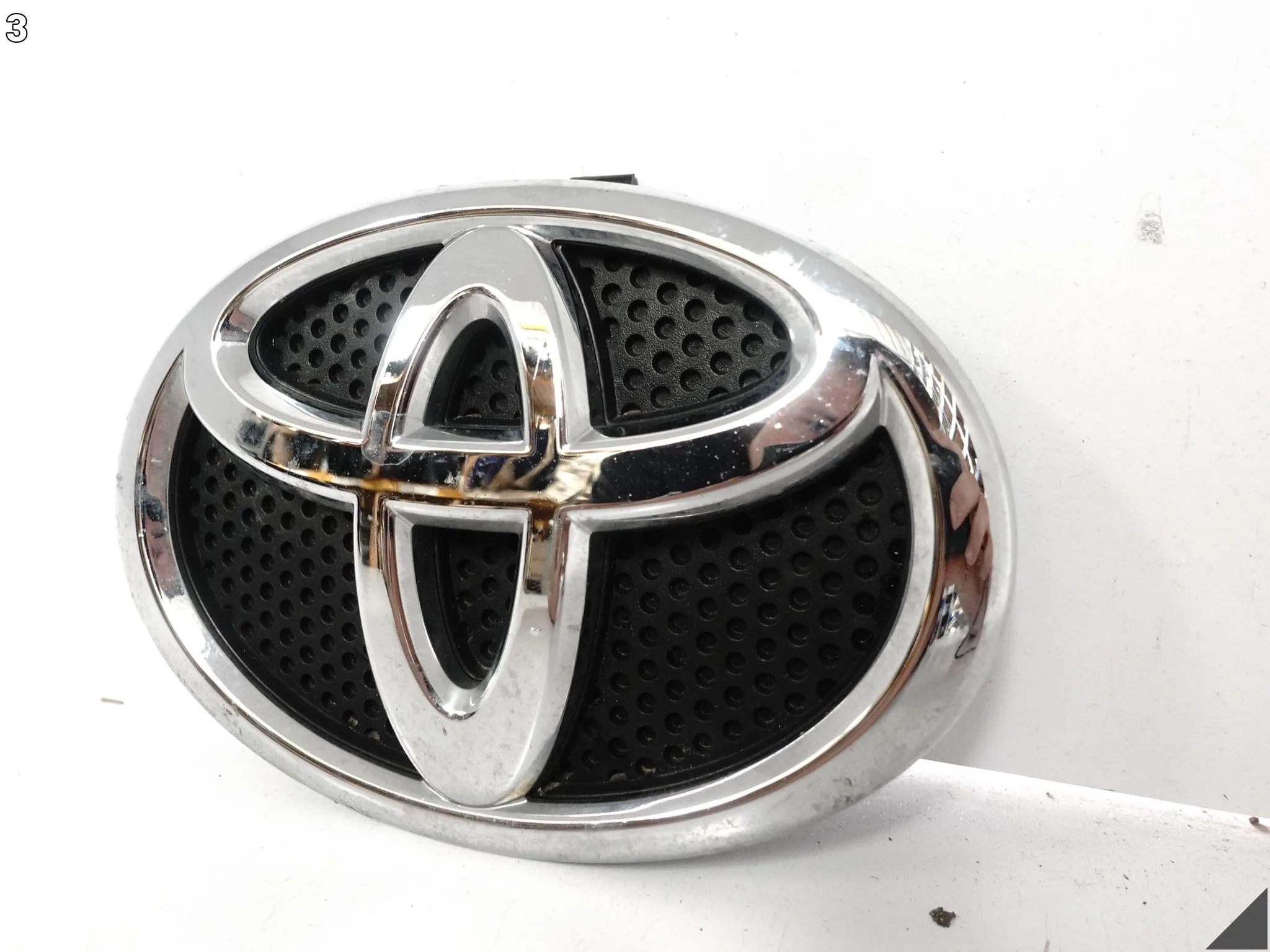 TOYOTA VERSO AR20 LIFT AURIS II E180 ZNACZEK EMBLEMAT LOGO W ZDERZAK PRZÓD eaa07ad8449f4016dd273bb1cffd0476