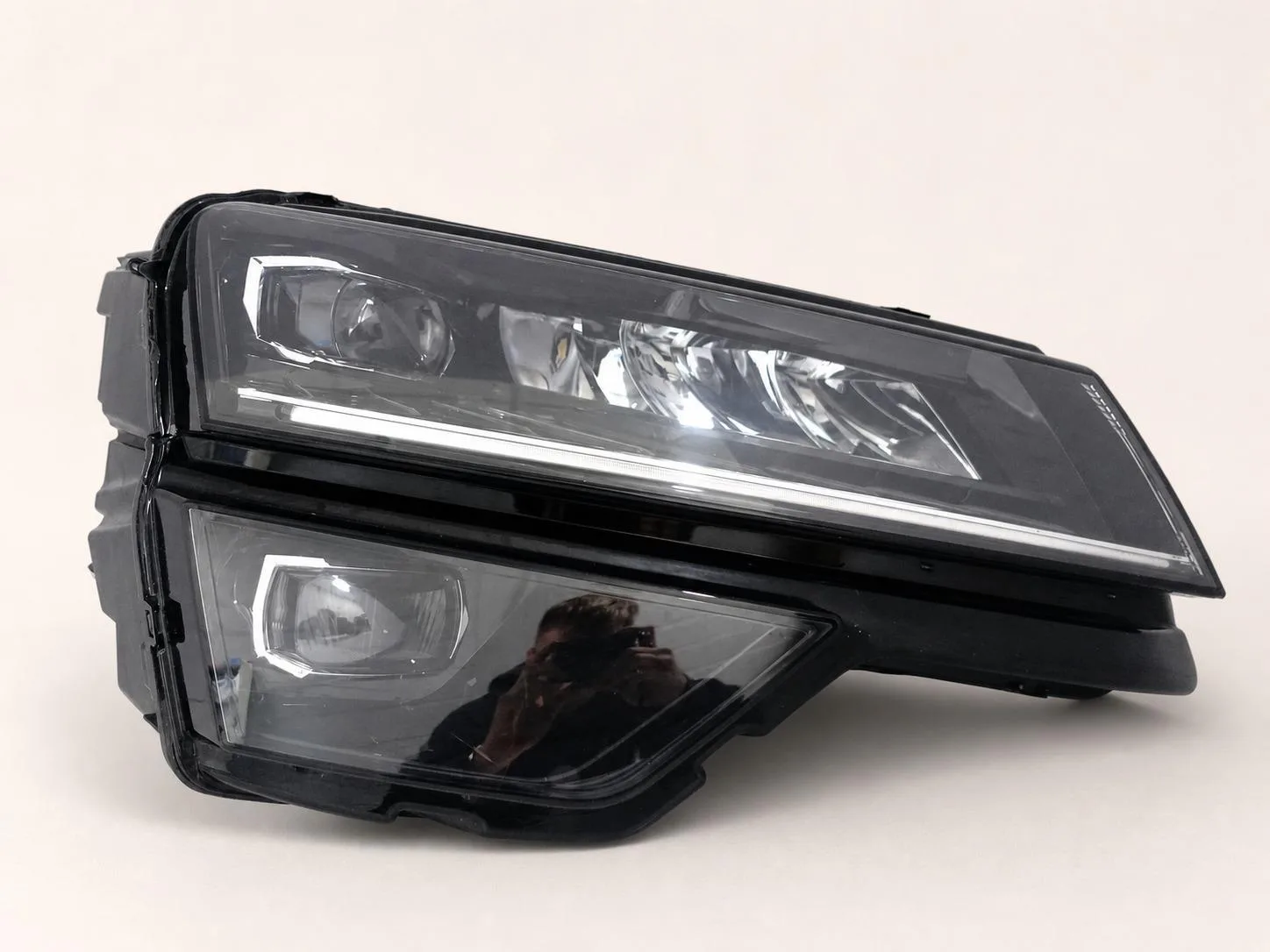 SKODA KAROQ 57B 17-21 LAMPA HEADLIGHT FULL LED PRAWA PRZÓD EUROPA 5ffc60a91493c7534358c3d44273e922