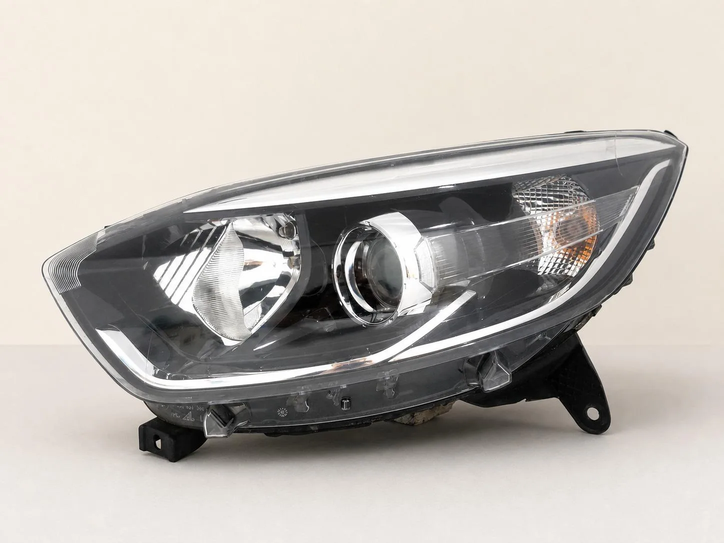 RENAULT CAPTUR J87 13-17 LAMPA LEWA HALOGEN ZWYKŁA H1 PRZÓD EUROPA 6141872a866243005a69815f4526d8e3