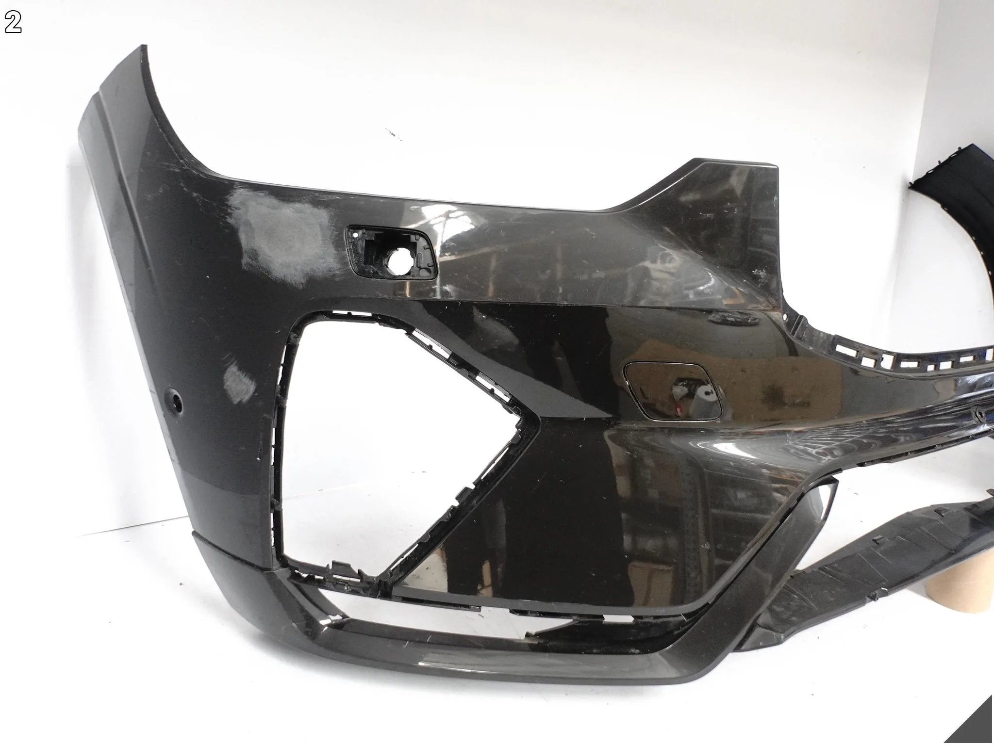 VOLVO XC60 II R-DESIGN LIFT 21- ZDERZAK BUMPER PRZÓD WERSJA NA SPRYSKI PDC a9fa934de8cc5d637cce45a8900adc77