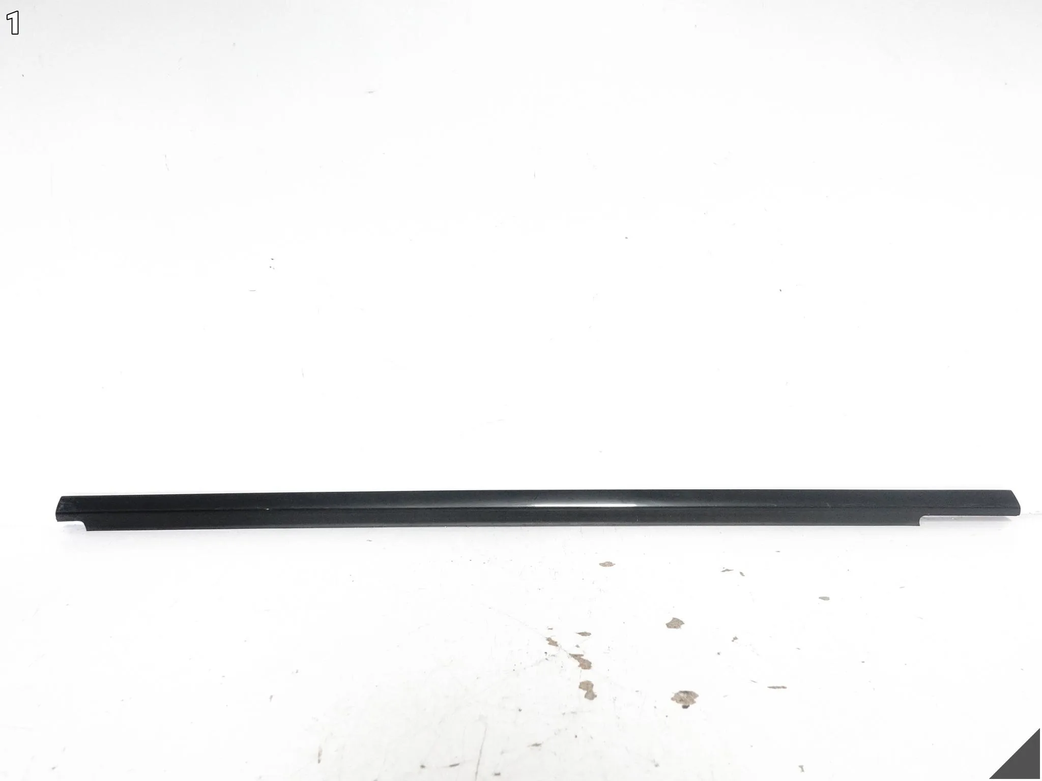 MERCEDES B-KLASA W245 LIFT MOPF 05-11 LISTWA ZGARNIAJĄCA DRZWI PRZÓD PRAWA ef92c8eb742c97385b4de786618cdd54