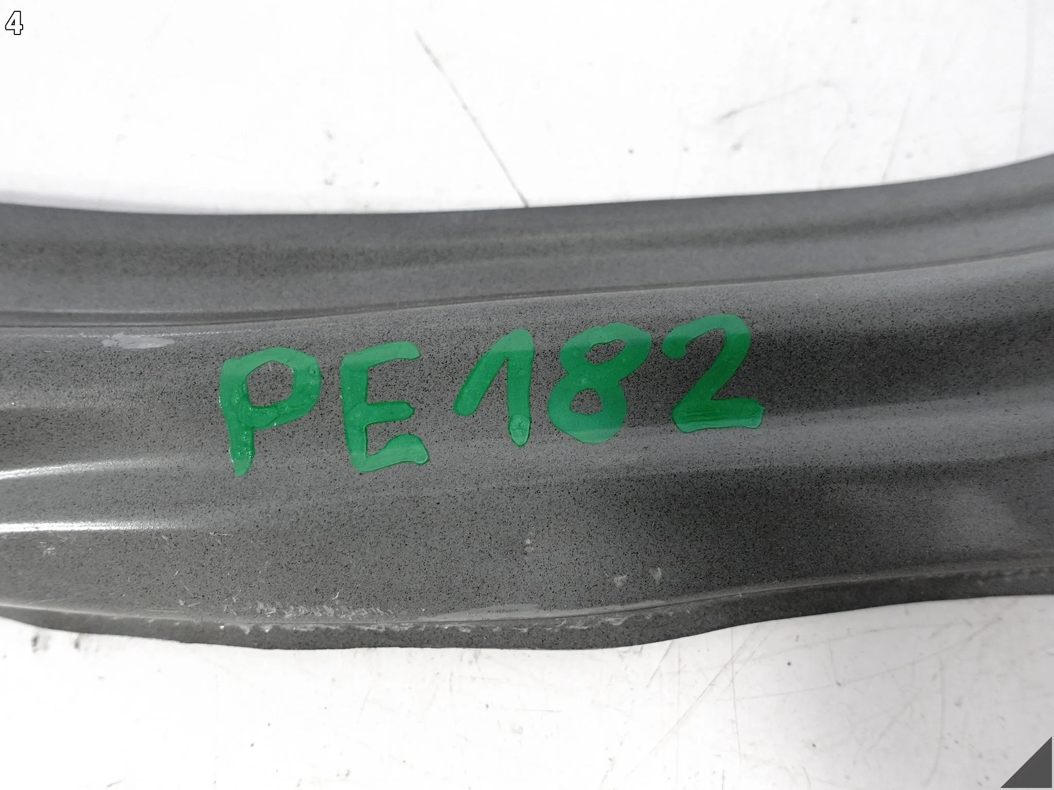 RENAULT KWID 17-25 WZMOCNIENIE WSPORNIK MOCOWANIE BŁOTNIKA PRAWY PRZÓD af37a780916e1e8bdac497768814cbd2