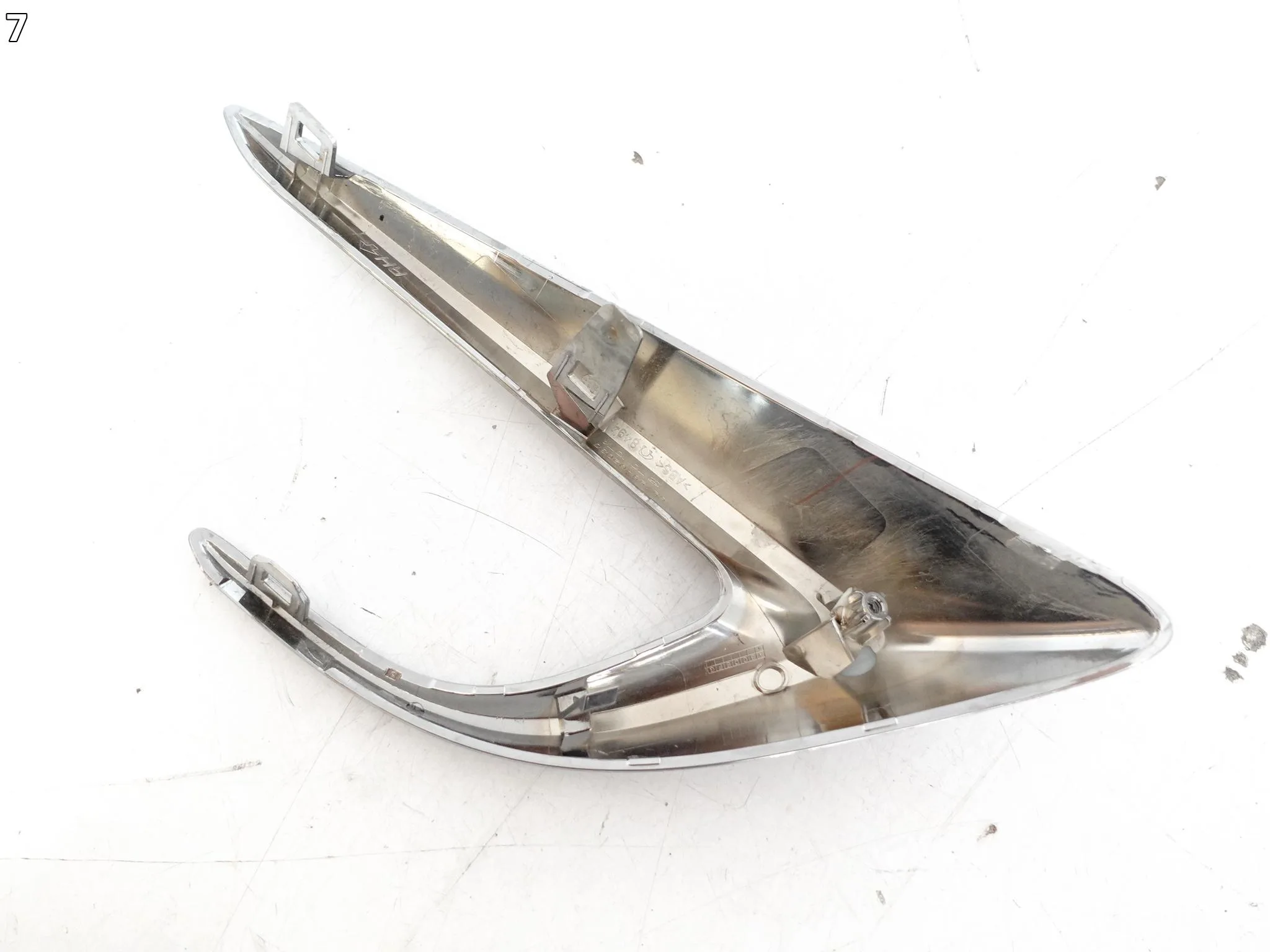 TOYOTA COROLLA E21 XII KOMBI 18- LISTWA OSŁONA W SPOILER ZDERZAK TYŁ PRAWA 7cd6387ee827ace6b33c5bde7a98140c