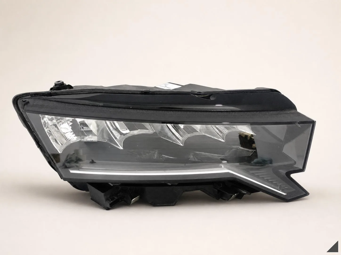 SKODA OCTAVIA IV 4 5E4 LIFT 24- LAMPA HEADLIGHT FULL LED PRAWA PRZÓD EUROPA d2f267b3c19c5fa766504b47b0d3b1c0