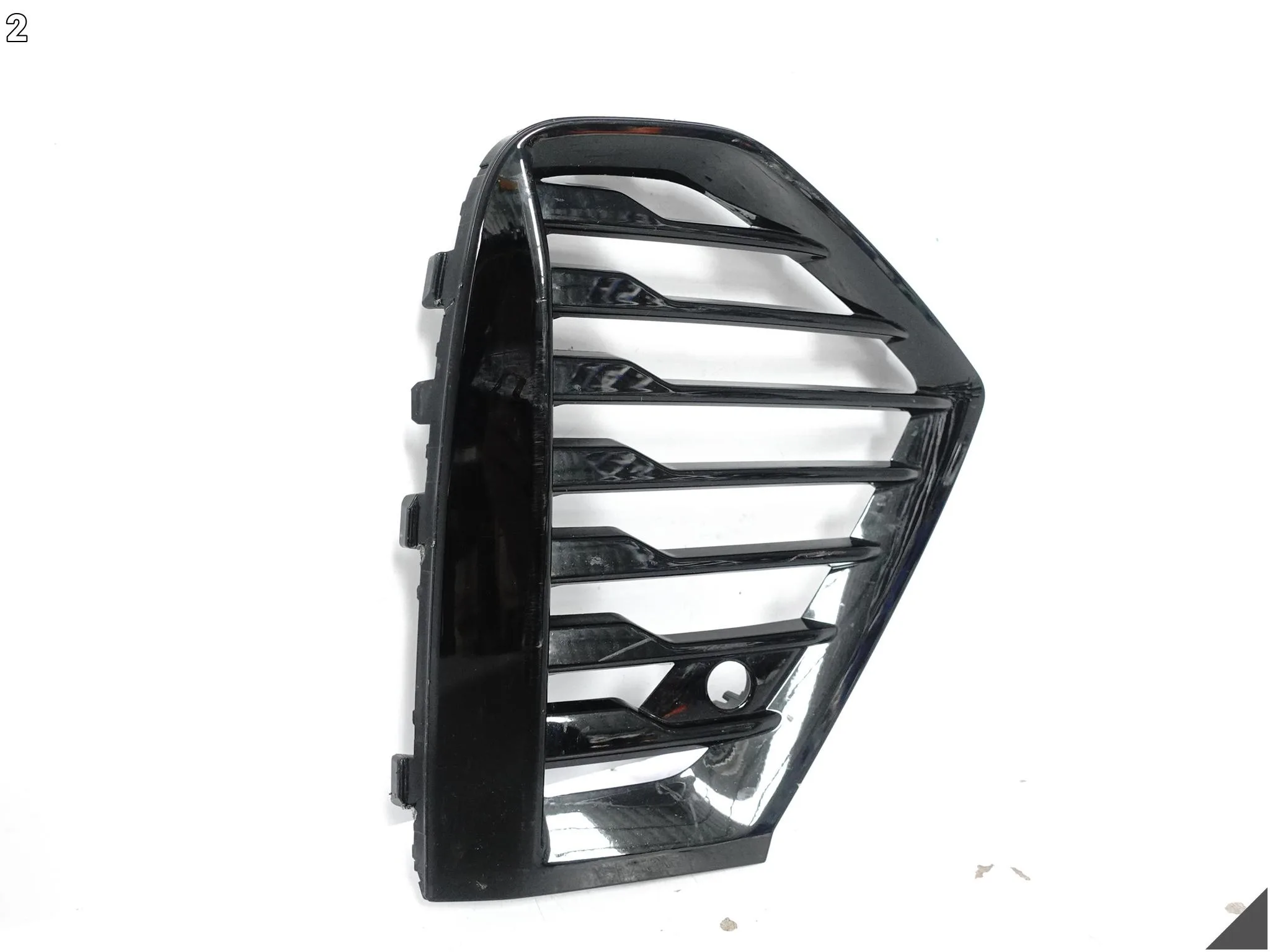 VOLVO XC60 II 2 R-DESIGN LIFT 21- KRATKA GRILL ATRAPA W ZDERZAK PRZÓD PRAWA b60bc3a0bc200f7e4ef73a2702346911