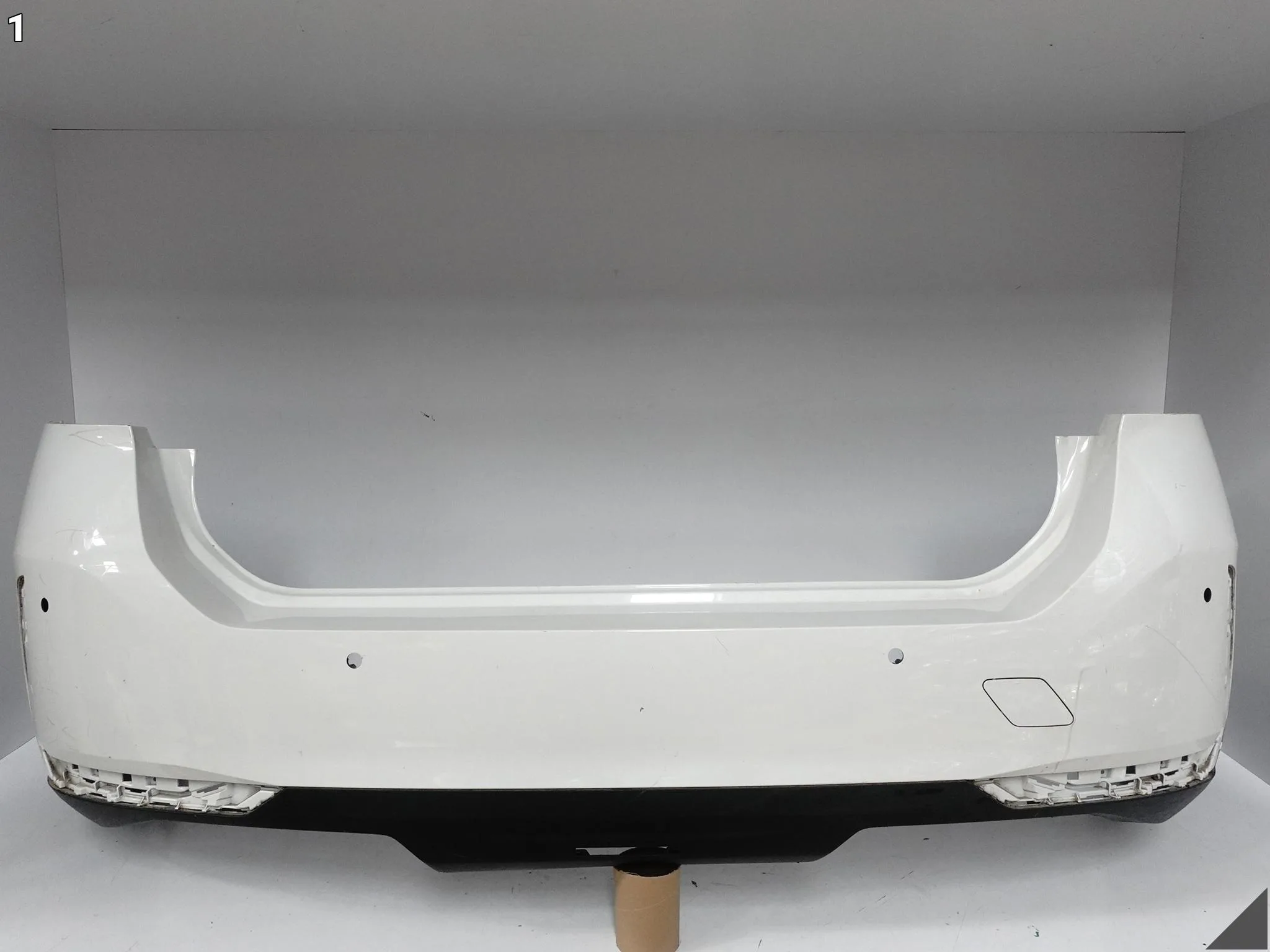 BMW 5 G61 BASIC TOURING KOMBI 23- ZDERZAK DYFUZOR SPOILER TYŁ (6xPDC) cd4e80107f76dd652522b33bcc2c54c9