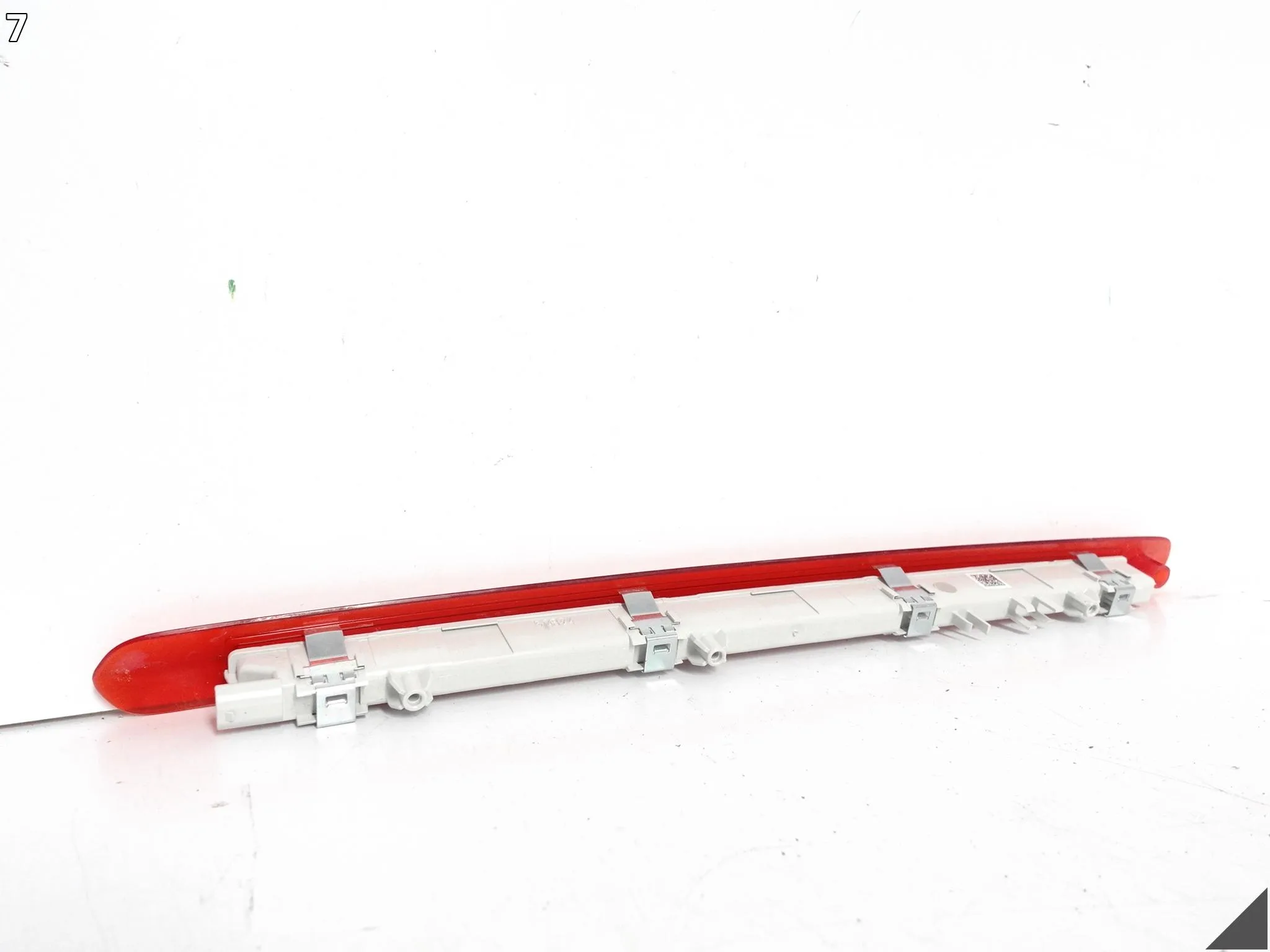 MERCEDES V-KLASA VITO W447 14- TRZECIE ŚWIATŁO STOP LED W KLAPĘ BAGAŻNIKA 987eb96669538127c04cb1551949e2d2