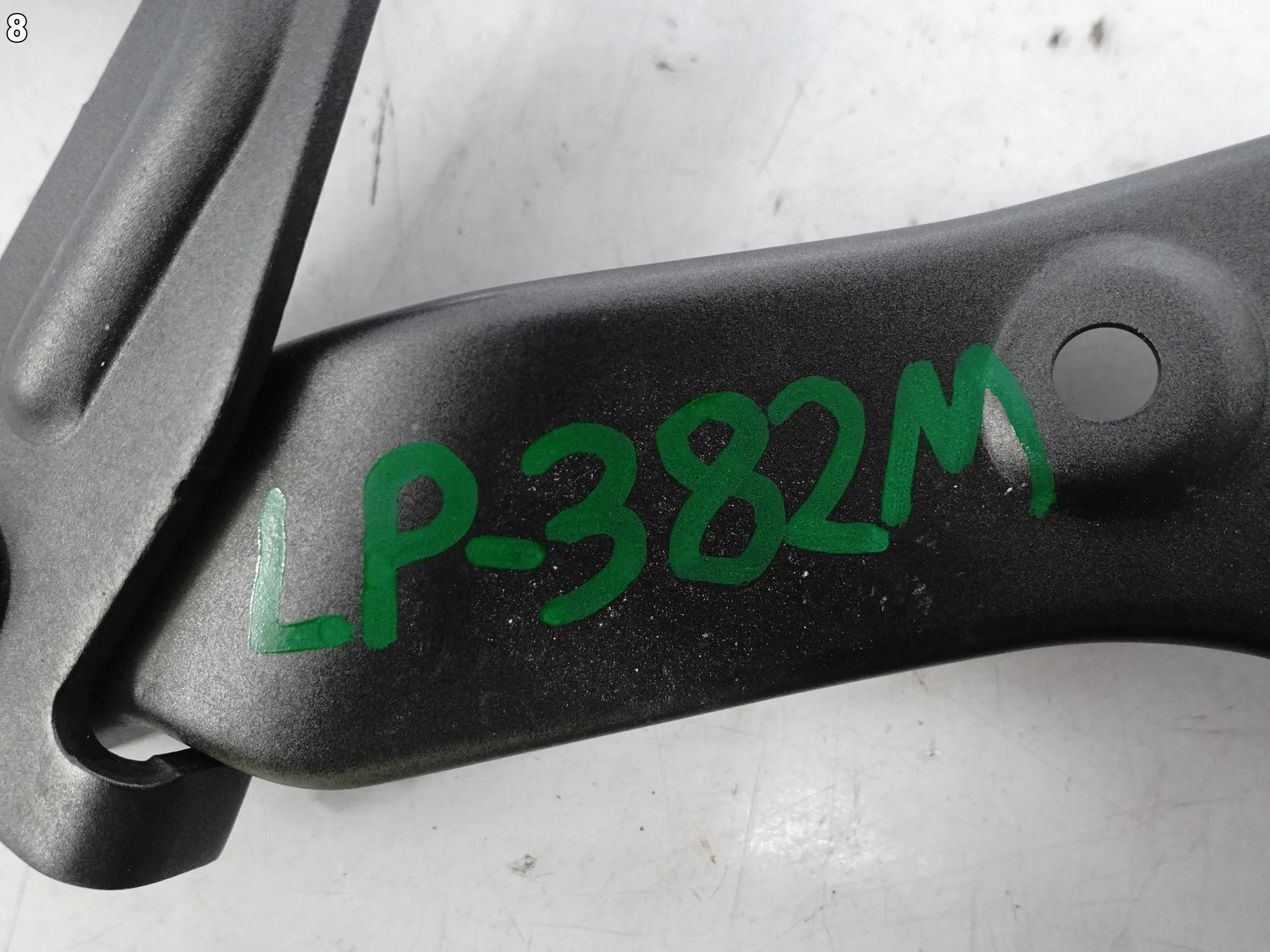 MERCEDES A-KLASA W177 CLA C118 GLB X247 ZAWIAS MASKI POKRYWY SILNIKA LEWY 9232c4767c96478b3116f326ab8210da