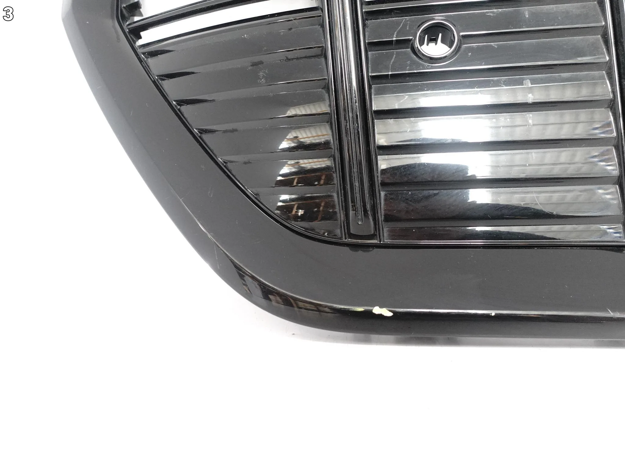 AUDI E-TRON ETRON 4KE S-LINE 18-22 GRILL ATRAPA PRZÓD BLACK (RADAR PDC) 6882e3c37175a85dbb555171ae515914