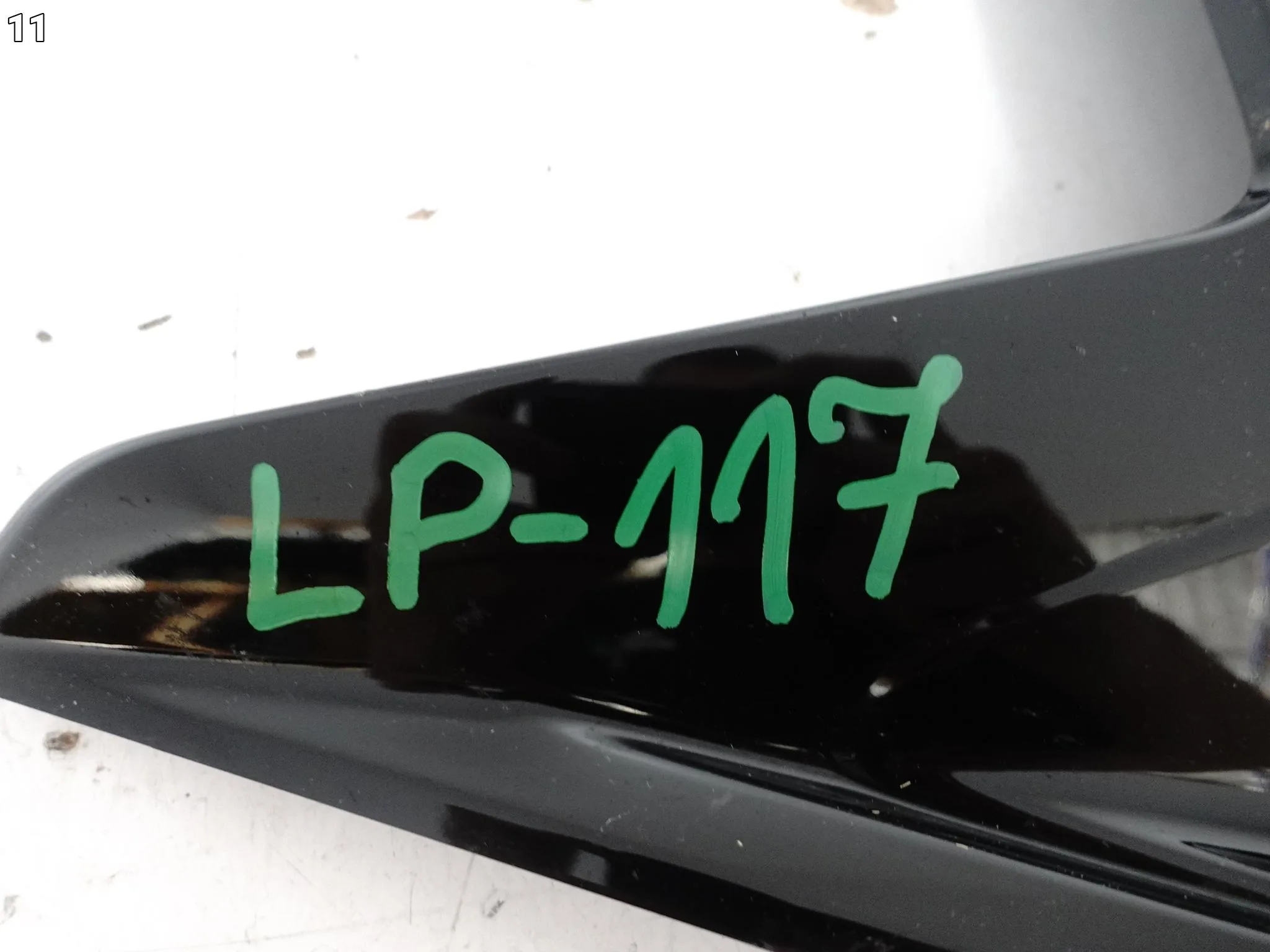 LEXUS NX II 2 F SPORT AZ20 21- KRATKA ATRAPA WLOT W ZDERZAK PRZÓD LEWA 5460f660aade0348325855d9095d306f