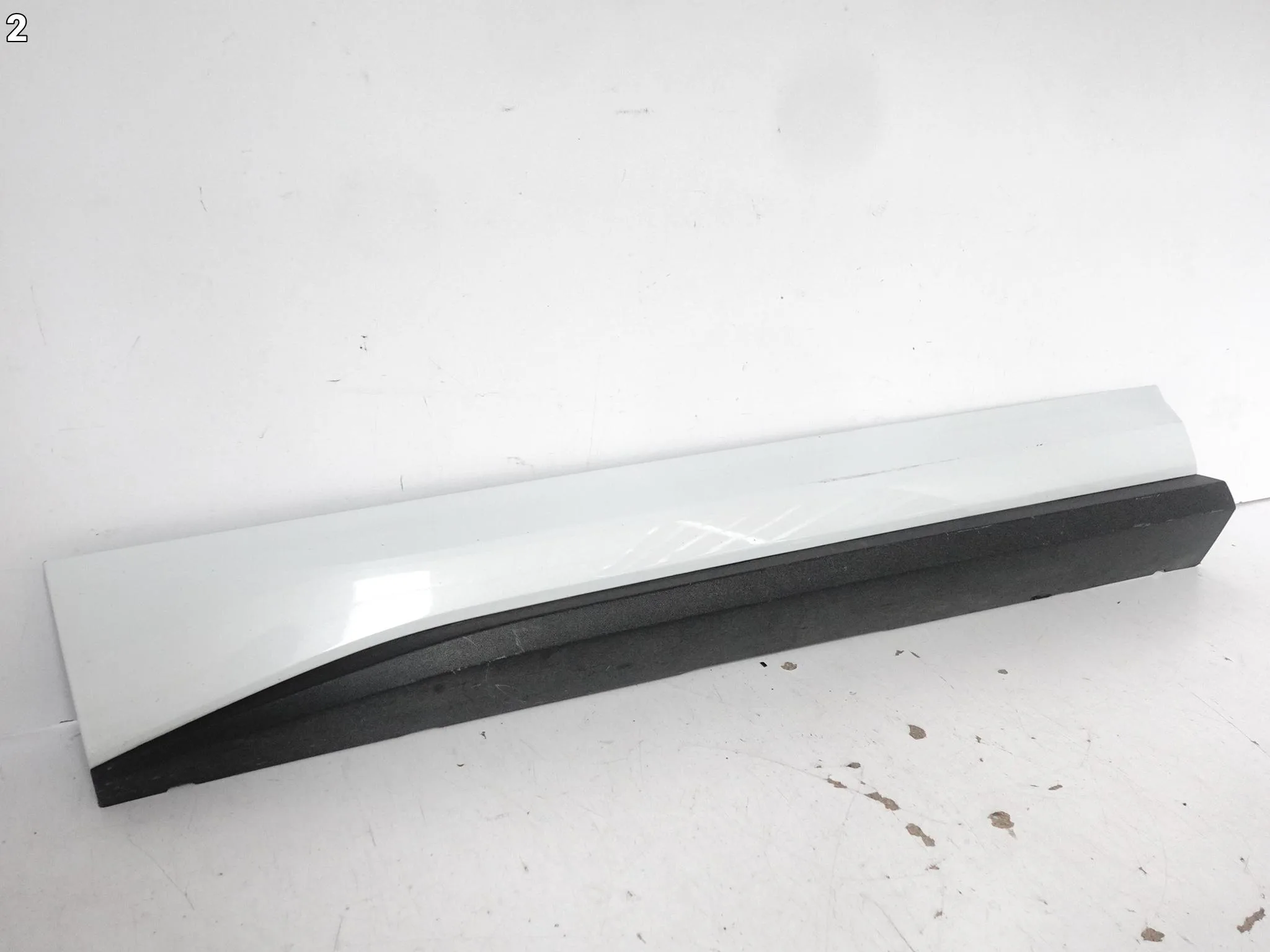 SKODA KODIAQ RS 565 20-24 DOLNA LISTWA NAKŁADKA NA DRZWI PRZÓD LEWA ORG 6417d07ec86c8f35c1baf793194125be