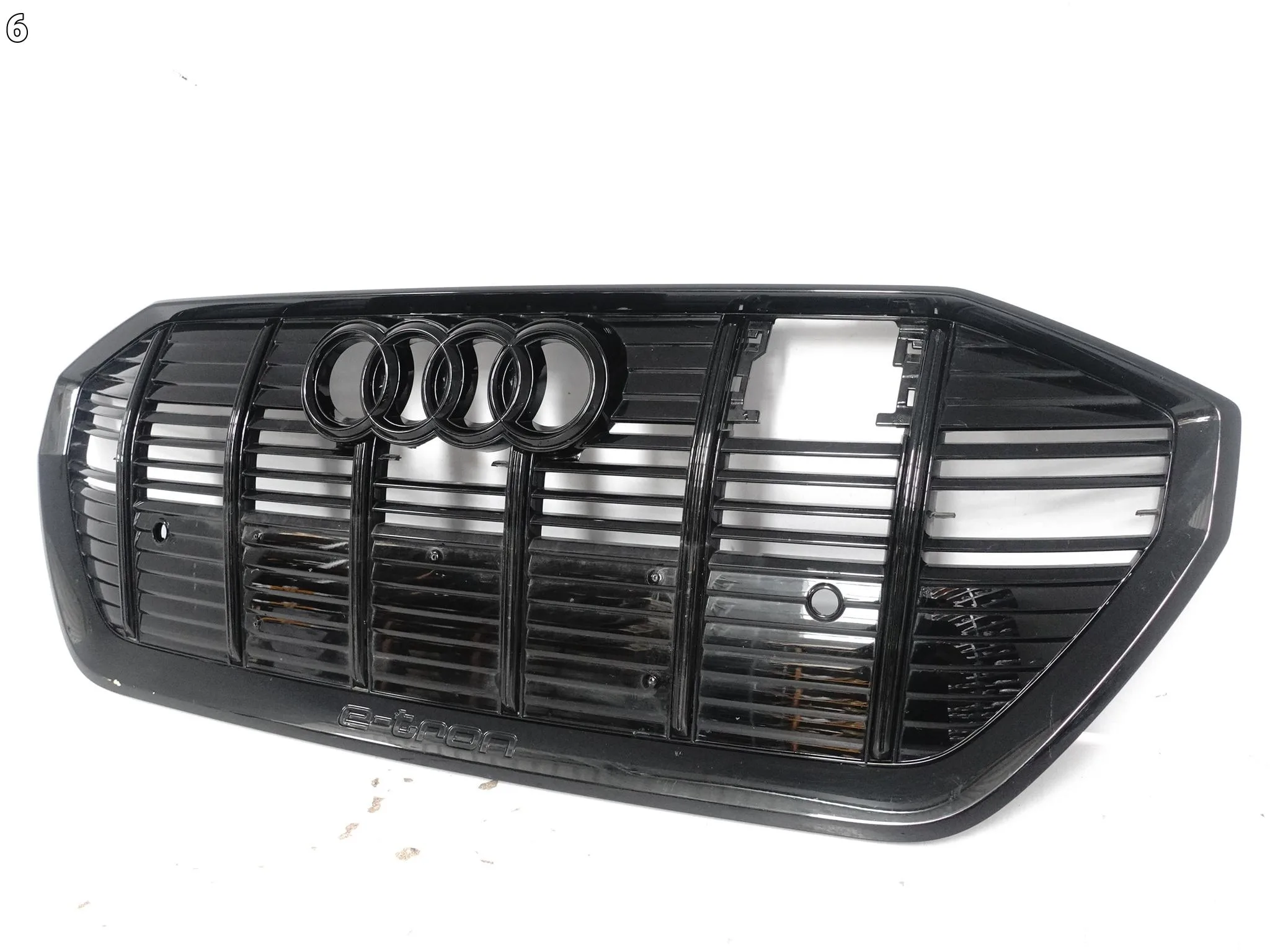 AUDI E-TRON ETRON 4KE S-LINE 18-22 GRILL ATRAPA PRZÓD BLACK (RADAR PDC) 0b6927f6b3188e72b86c11741f590c29