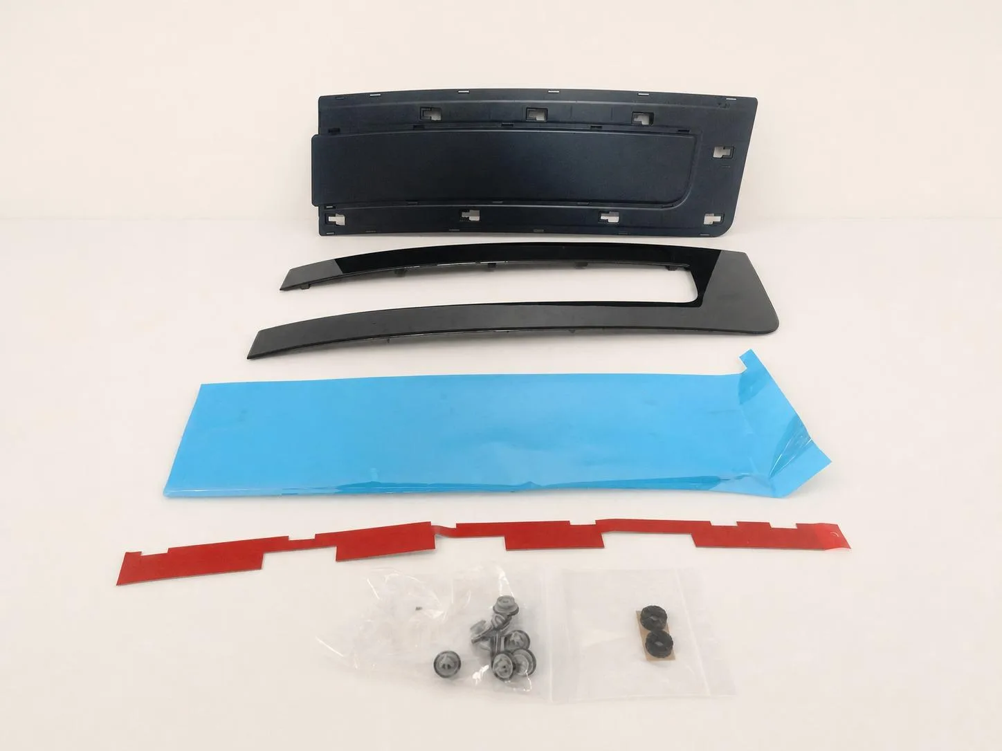 RANGE ROVER L460 V 22- LISTWA OSŁONA DEKOR NA DRZWI PRZÓD PRAWA NOWA ORG 5c1f6985f913a1dbcfc07f9d1c6d70c3