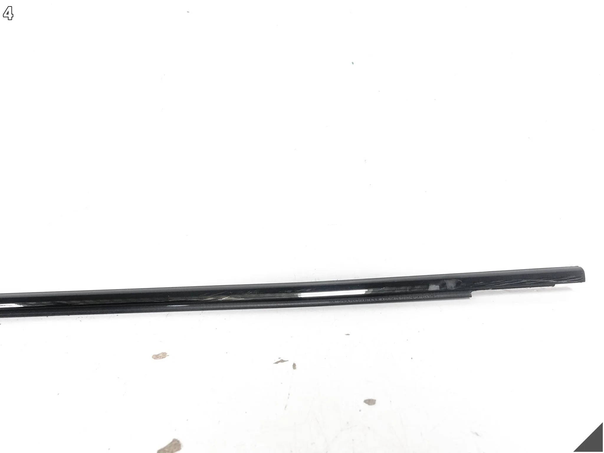 SEAT CUPRA LEON IV 5FA 20- LISTWA ZGARNIAJĄCA SZYBY DRZWI PRZÓD LEWA ORG 131bf74458f781140491fa4812f51523