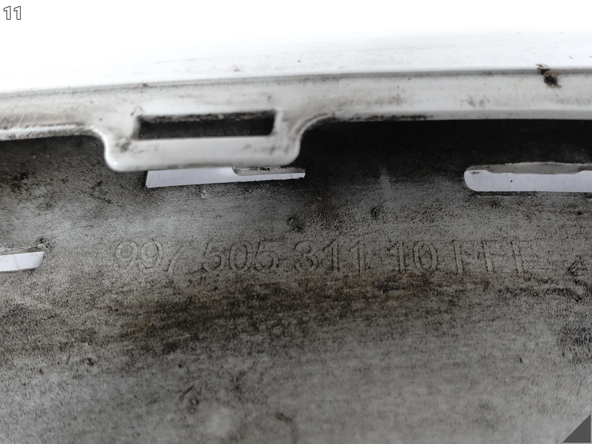 PORSCHE 911 997 997.2 LIFT 09-13 ZDERZAK PRZÓD POD SPRYSKI CARRARAWEISS B9A 4b3fcc796420e24bb4ab353b0a3e24d8