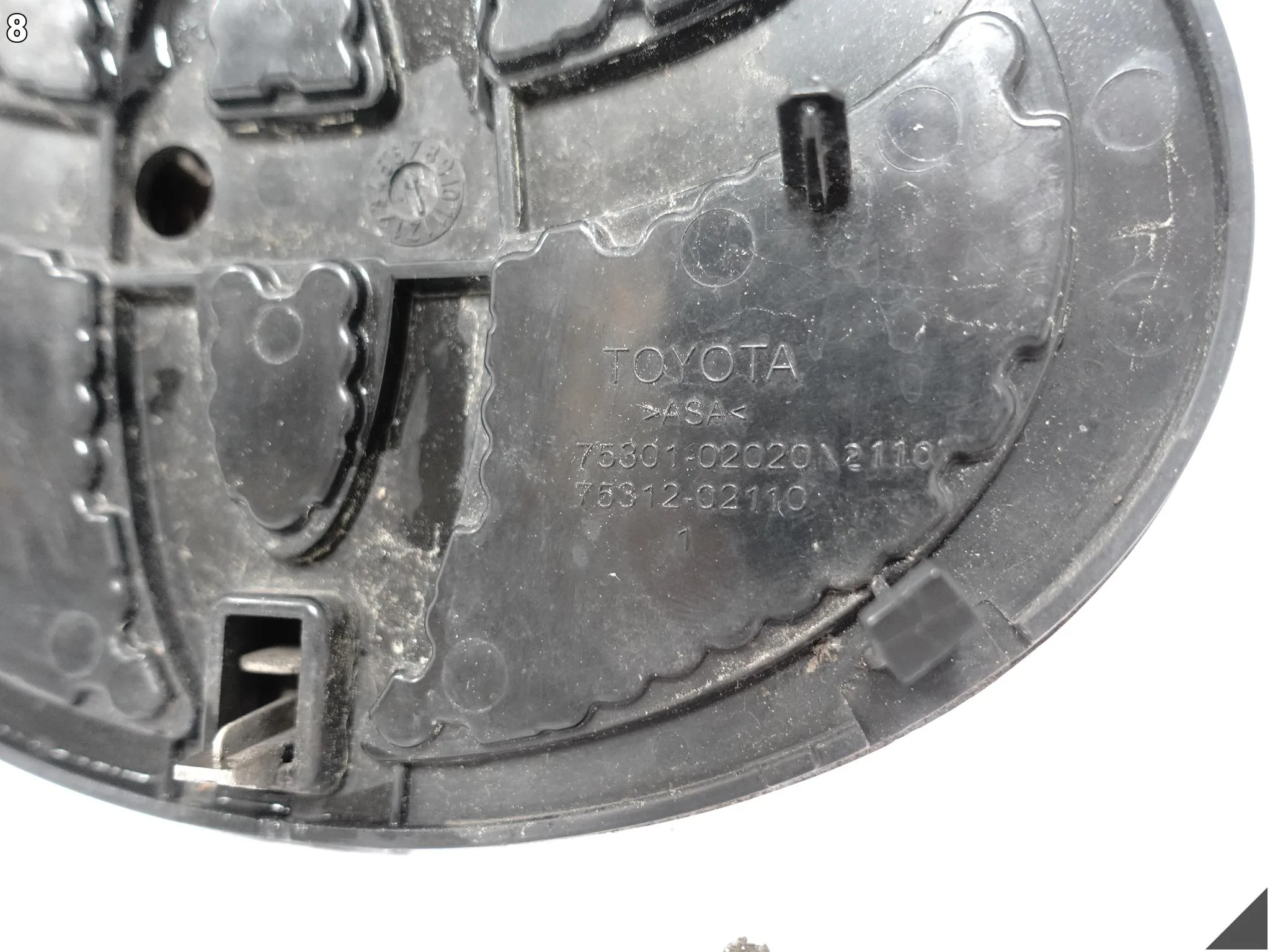 TOYOTA VERSO AR20 LIFT AURIS II E180 ZNACZEK EMBLEMAT LOGO W ZDERZAK PRZÓD 3051fa23342d9dc911af5b7e8cd5fda4