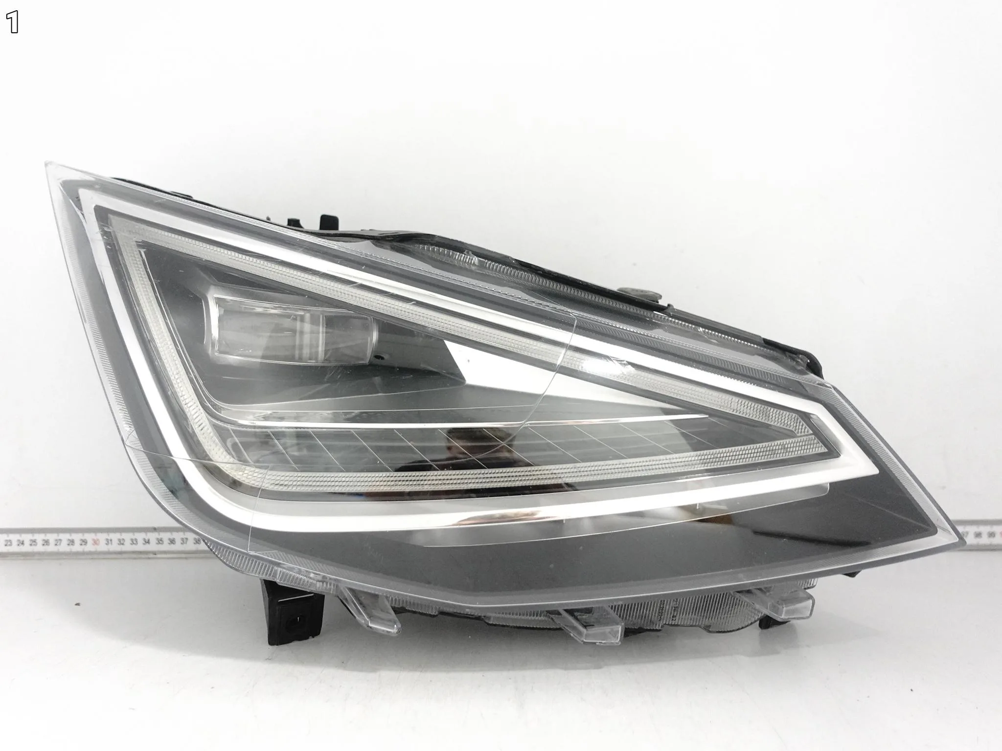 SEAT IBIZA V 5 6F1 6F0 ARONA LIFT 21-25 LAMPA FULL LED PRAWA PRZÓD EUROPA 477d62f9f80d2cd7b3b9329a29b65525