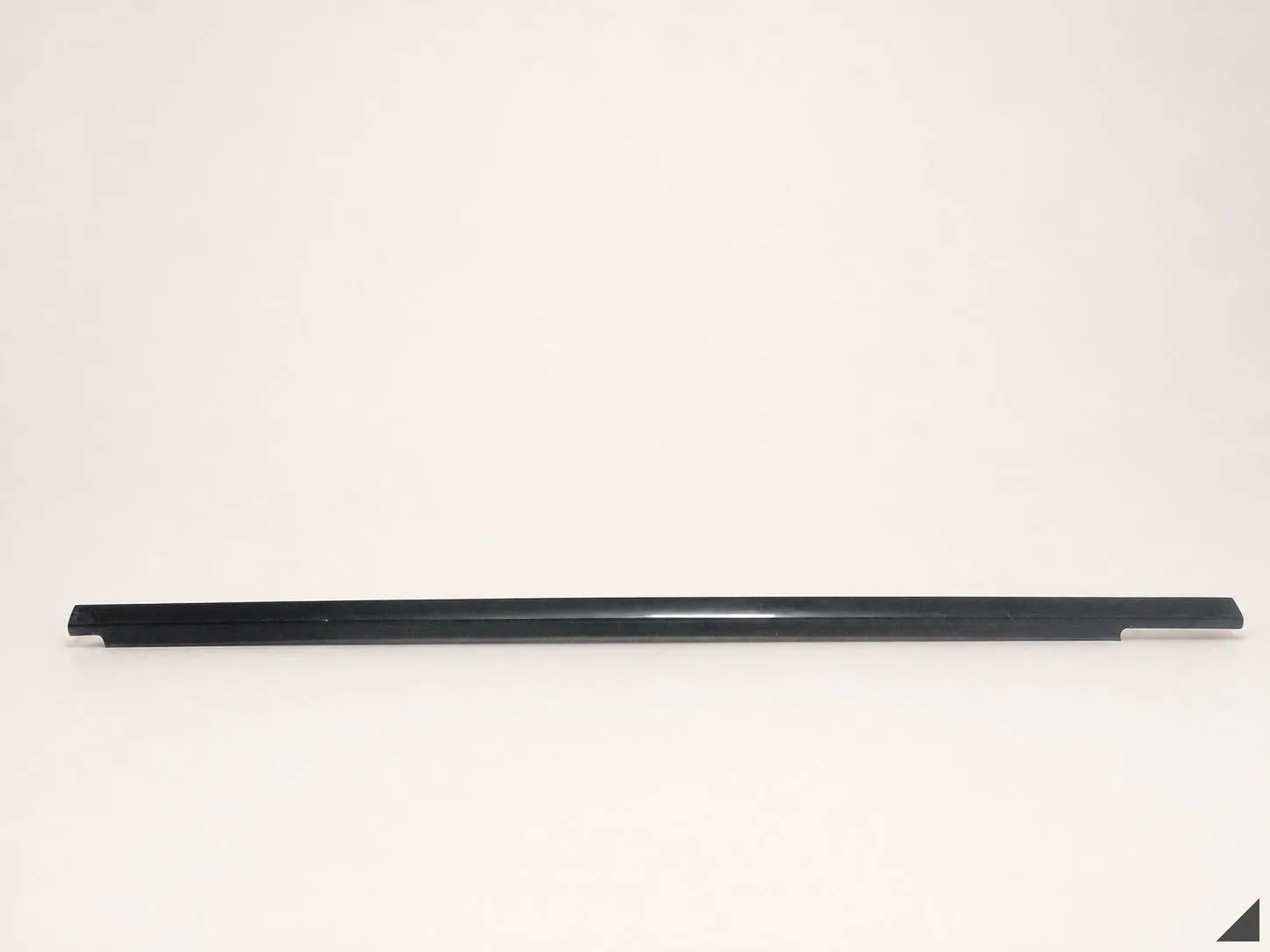 MERCEDES B-KLASA W245 LIFT MOPF 05-11 LISTWA ZGARNIAJĄCA DRZWI PRZÓD PRAWA 6ebe2ac38c54122ee013d3fc112c2efc
