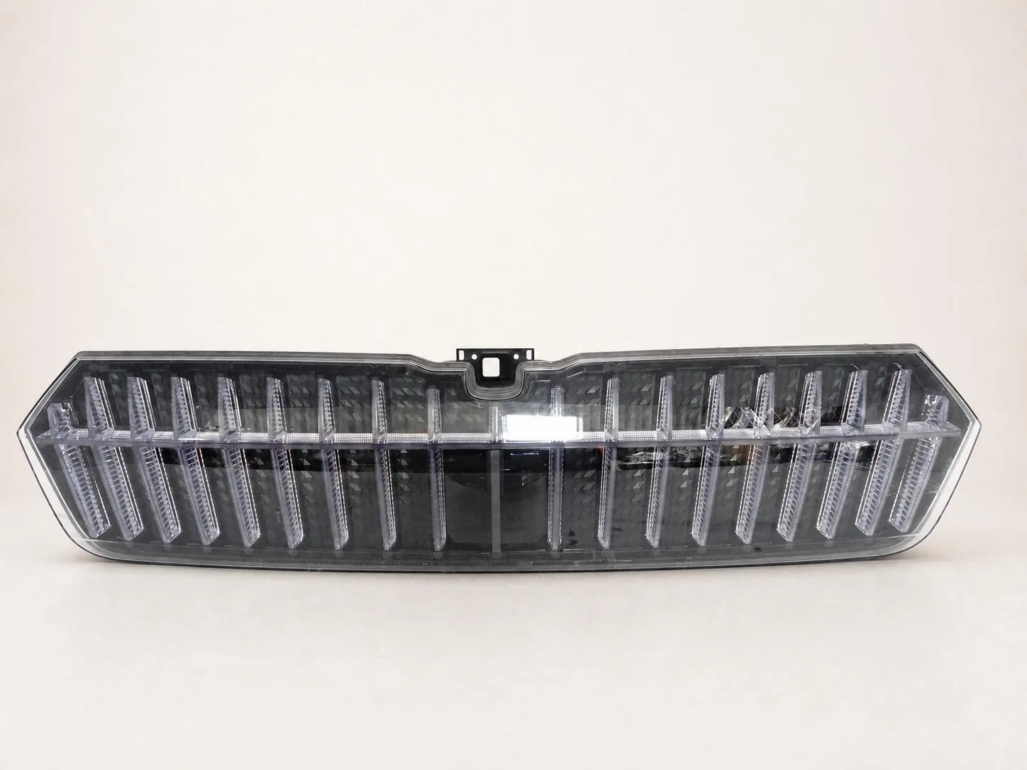 SKODA ENYAQ iV 5LA 20-25 GRILL ATRAPA LED CRYSTAL FACE W ZDERZAK PRZÓD 7c63b4036477b8cb282c672ff26ea526