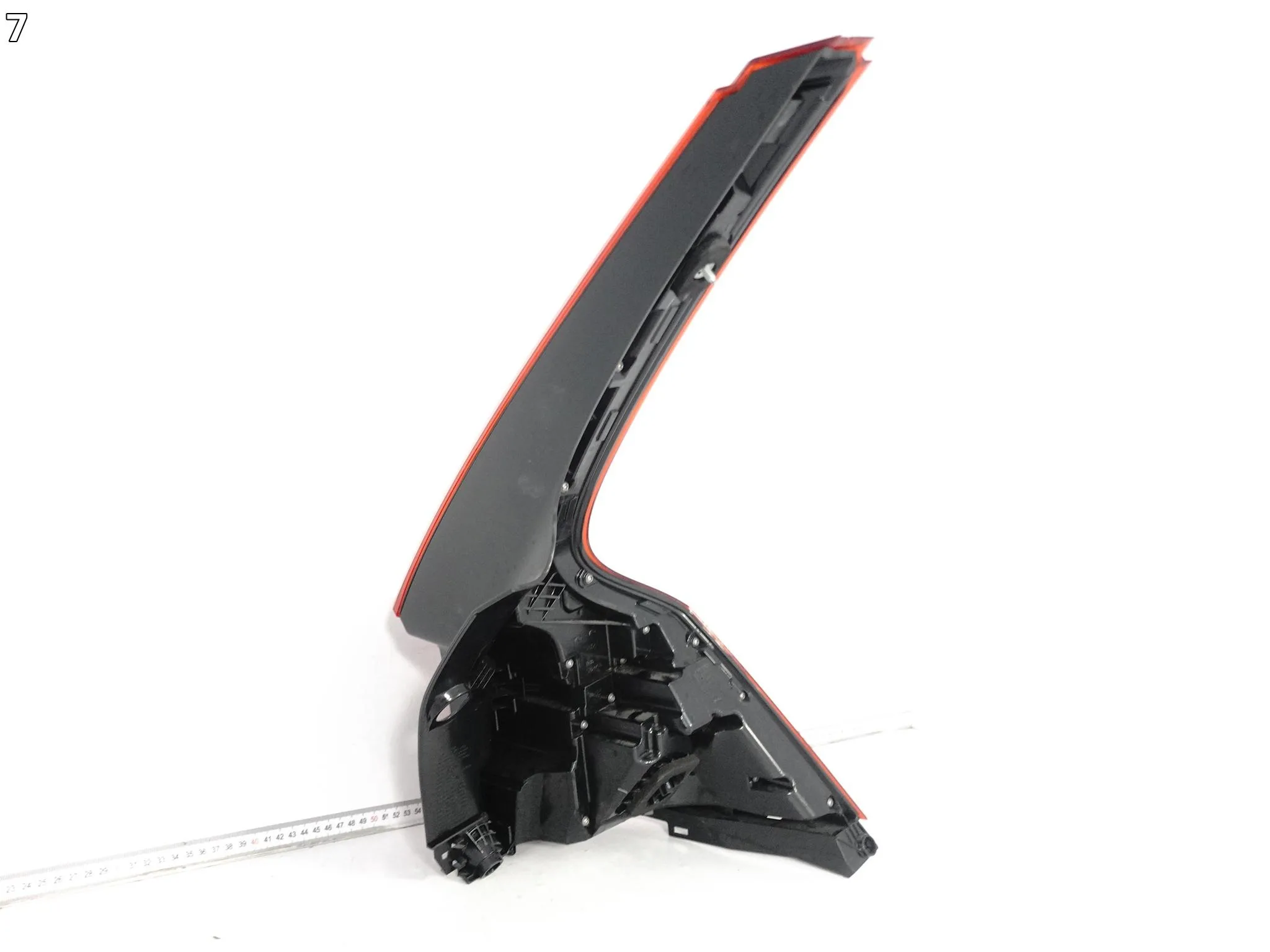 VOLVO XC60 II 2 (2 GENERACJA) 17- LIFT LAMPA LED LEWA W BŁOTNIK TYŁ EUROPA 879bdf5aa5b604435775fc972a439113