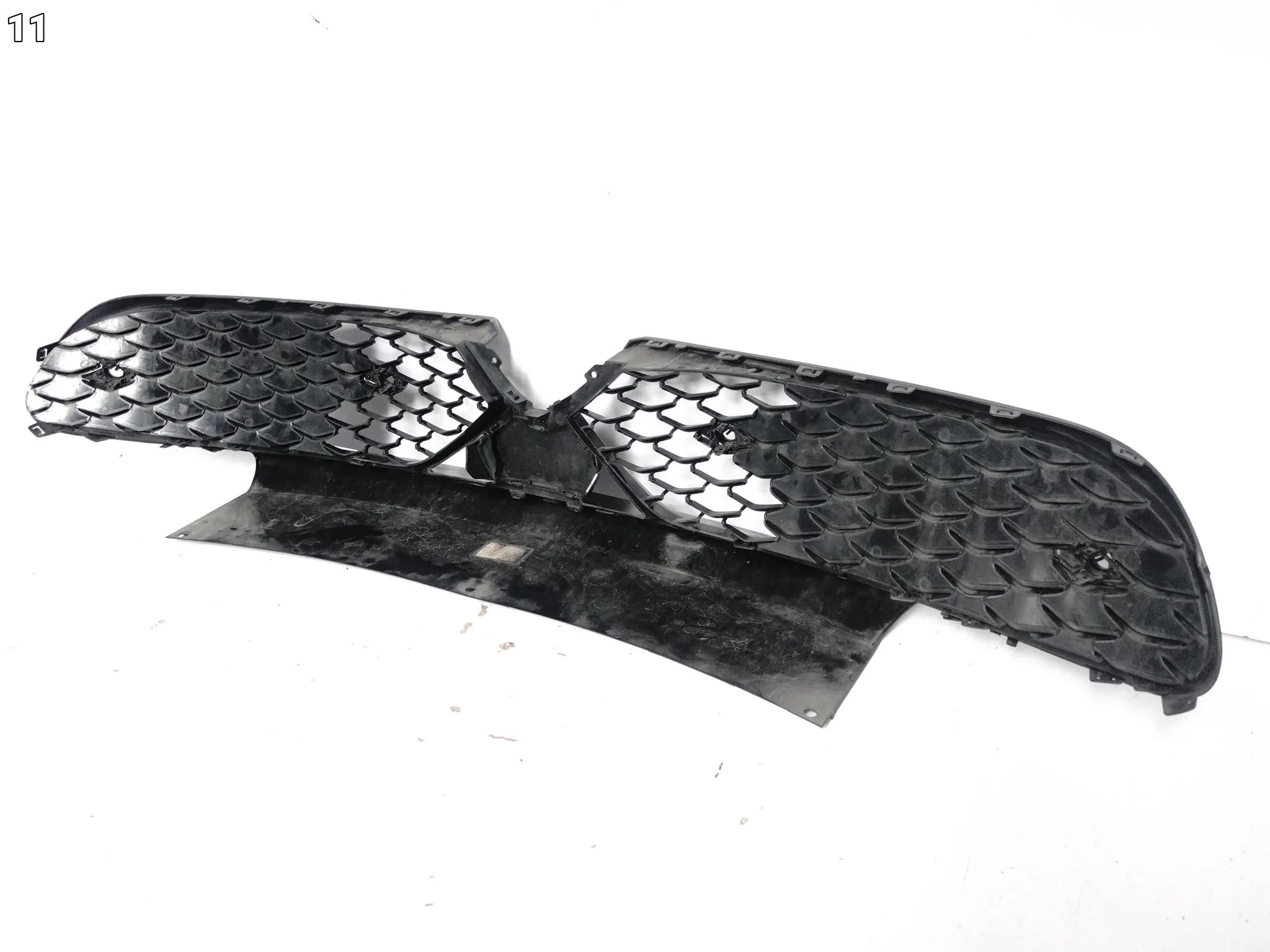 ALFA ROMEO TONALE 965 22- GRILL ATRAPA KRATKA W ZDERZAK PRZÓD (PDC) b9eaefecdf6272246e535d0ad87f83f6