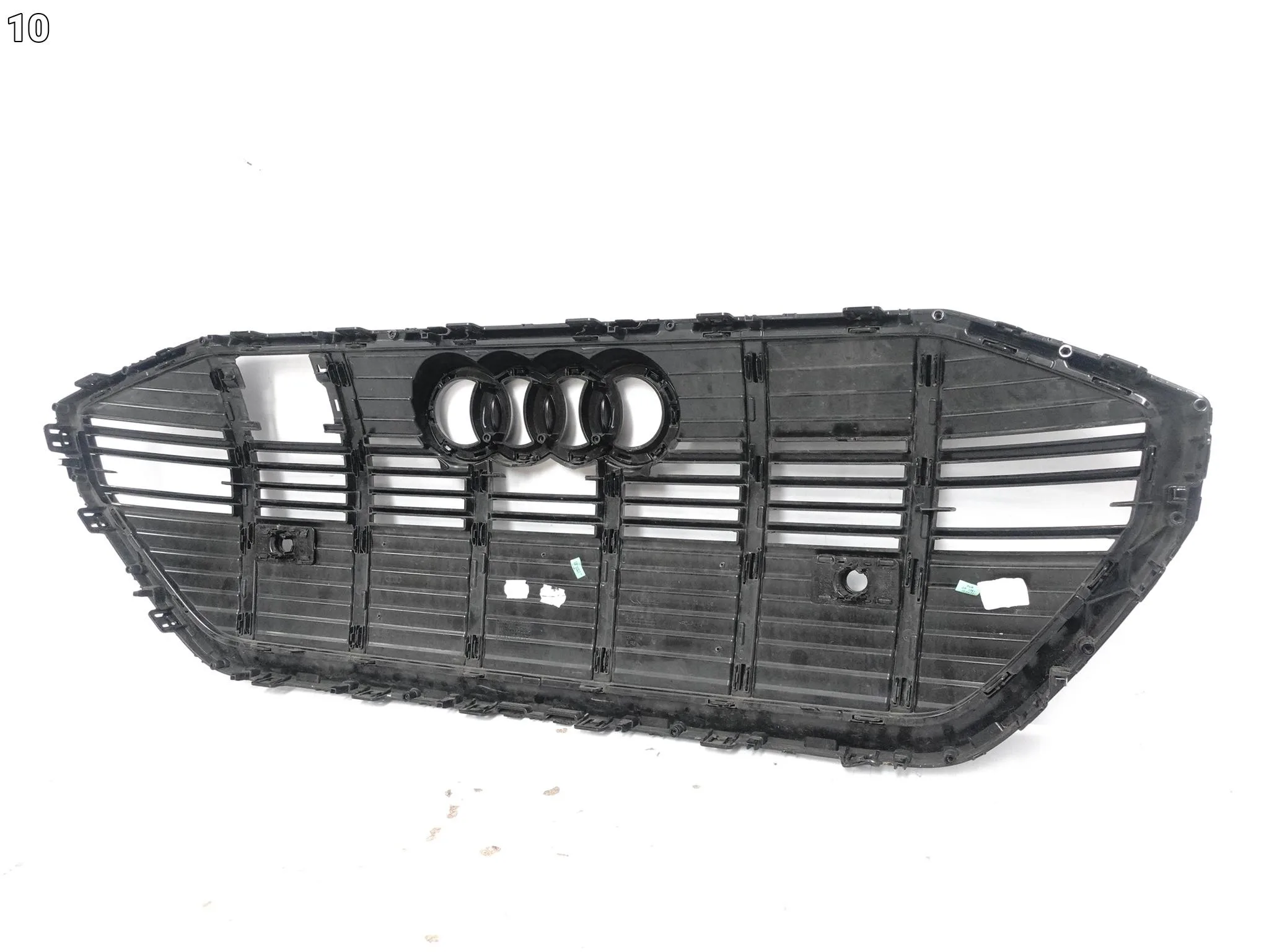 AUDI E-TRON ETRON 4KE S-LINE 18-22 GRILL ATRAPA PRZÓD BLACK (RADAR PDC) 5352ac7575a90bf72adf184653c24751