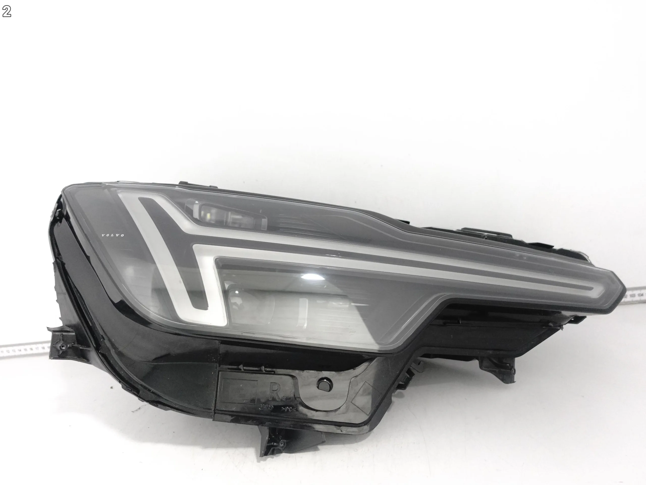VOLVO XC90 II 2 LIFT (DRUGI LIFT) 24- LAMPA FULL LED PRAWA PRZÓD EUROPA 33e30ee49da1311bba7b7e4104fd9c3f