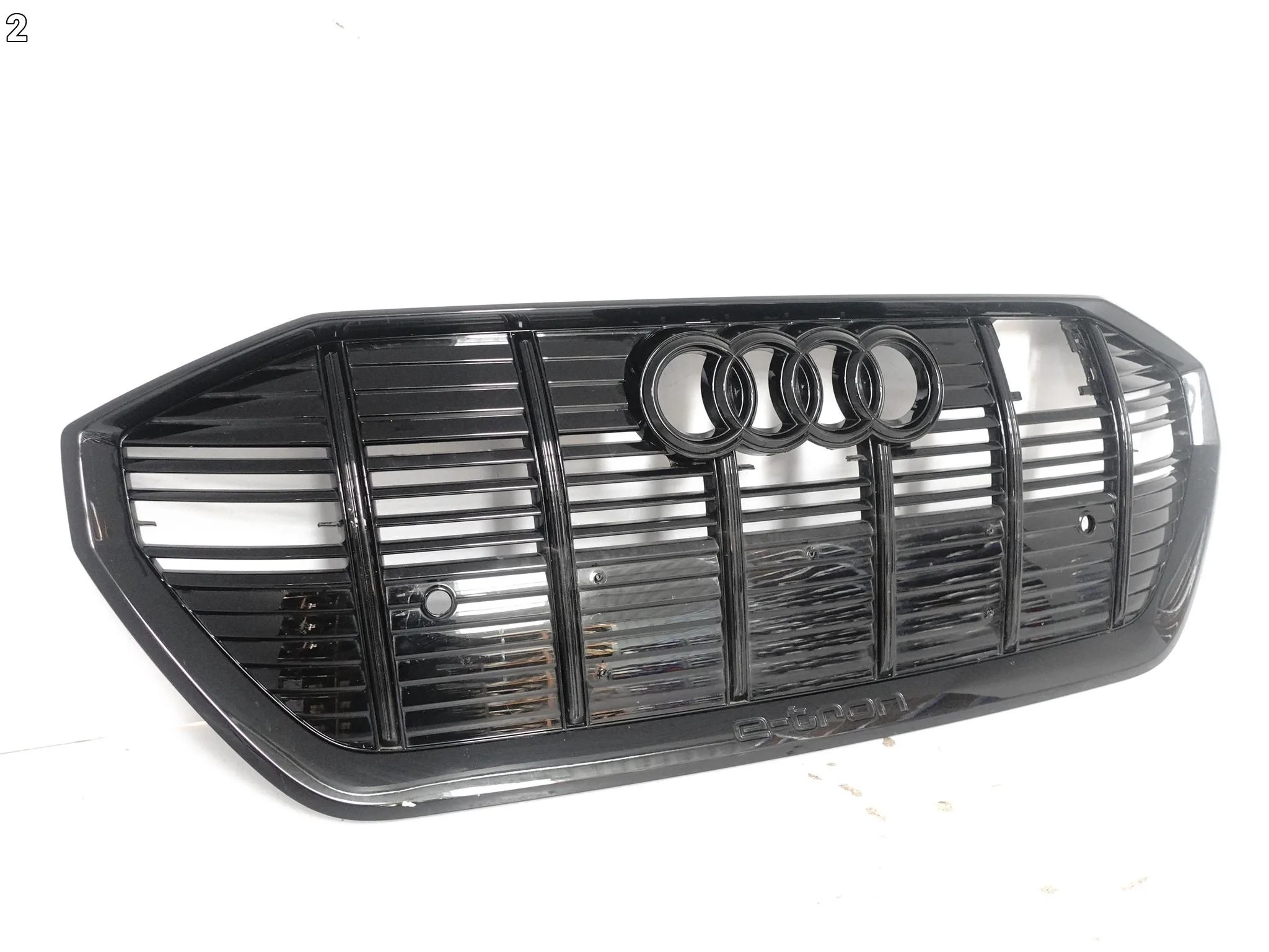 AUDI E-TRON ETRON 4KE S-LINE 18-22 GRILL ATRAPA PRZÓD BLACK (RADAR PDC) d0408923d8637d1485c0bfdfe86aecaf