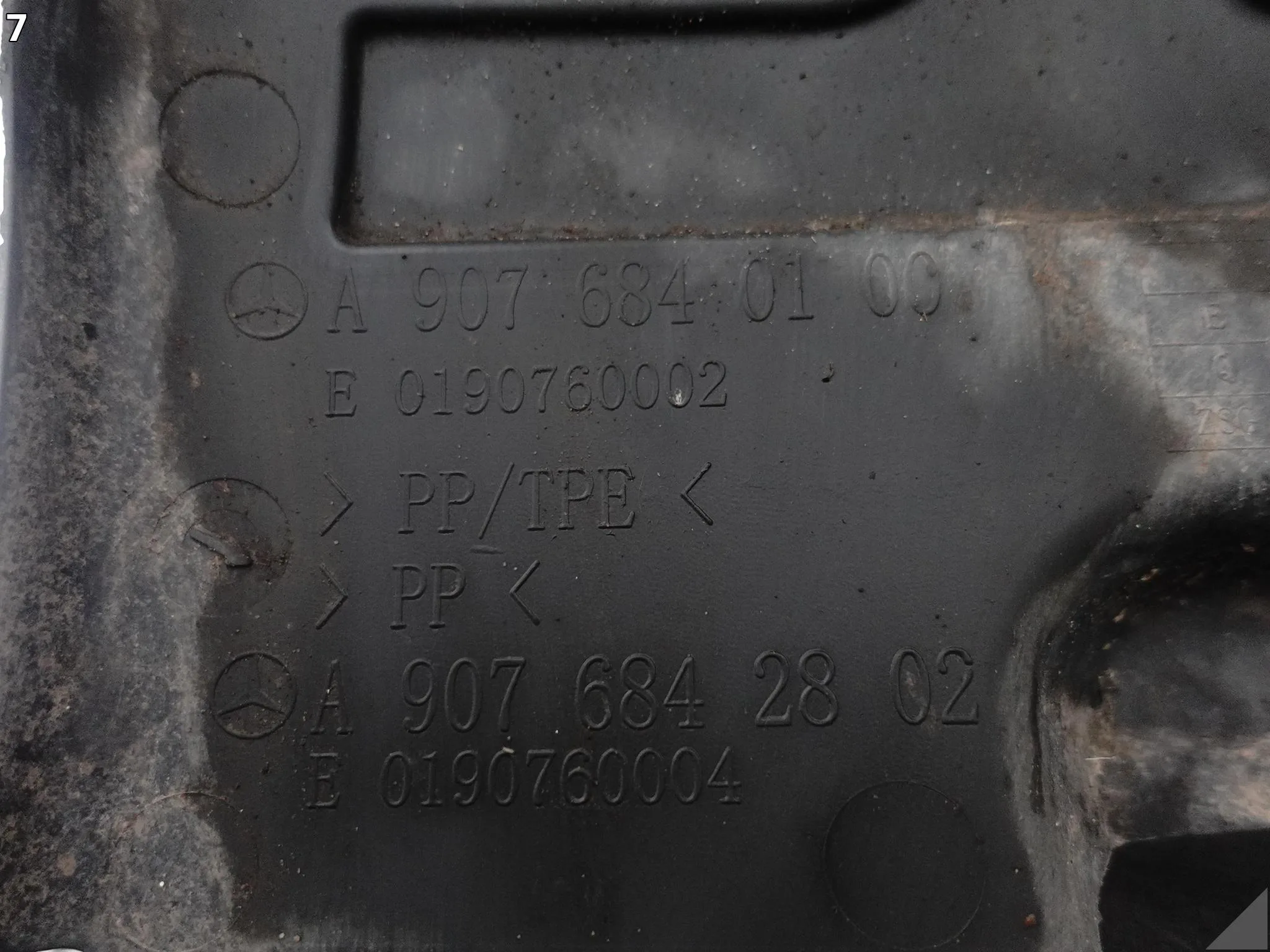 MERCEDES SPRINTER III 3 W907 W910 18- NADKOLE PRZEDNIA CZĘŚĆ PRAWE PRZÓD e78441c3648de74c66932132e0217f3d