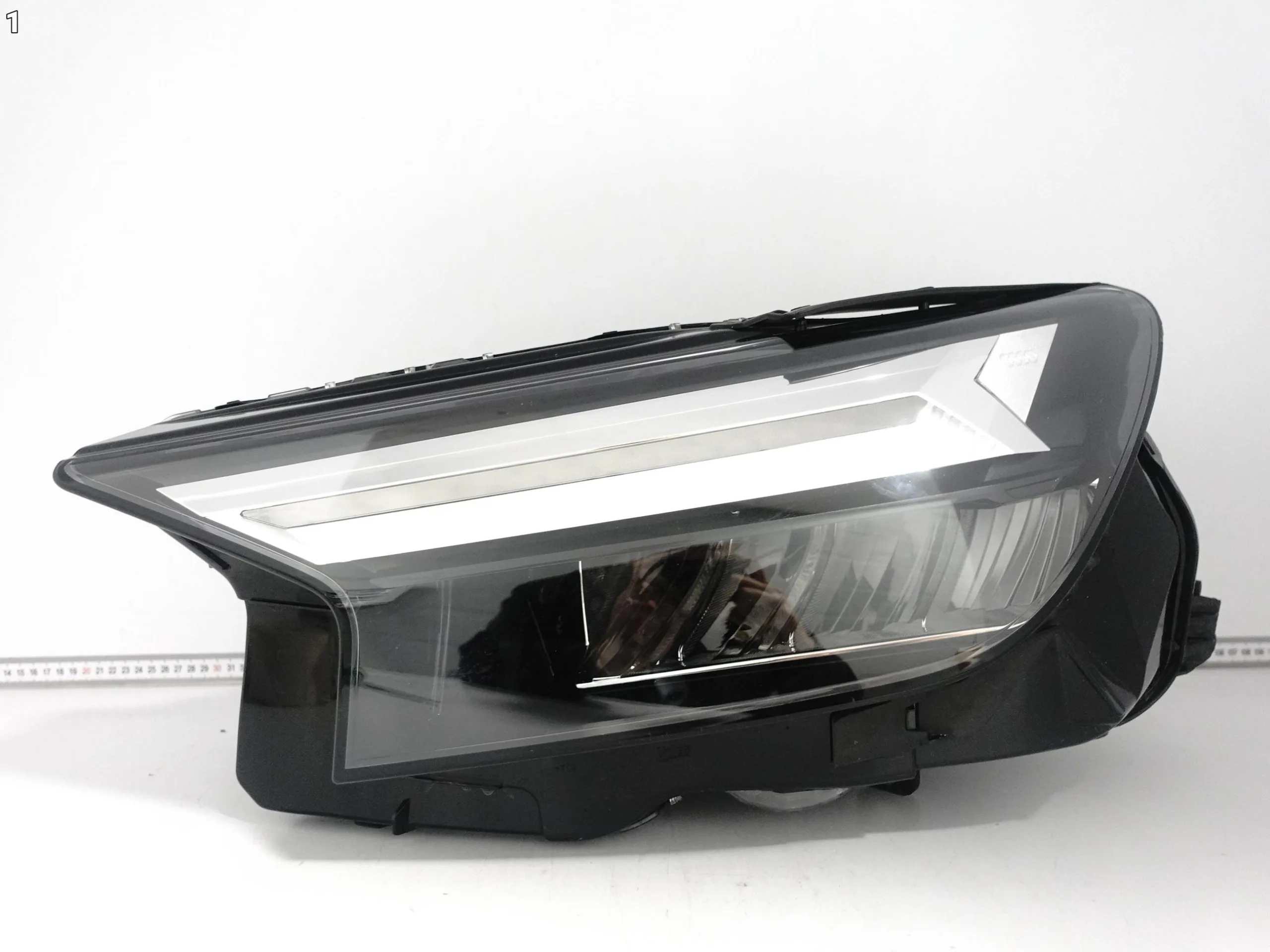 AUDI Q4 E-TRON 89A 21- LAMPA HEADLIGHT LOW FULL LED LEWA PRZÓD EUROPA c5ed075085fd03deaafe4530b6810c97