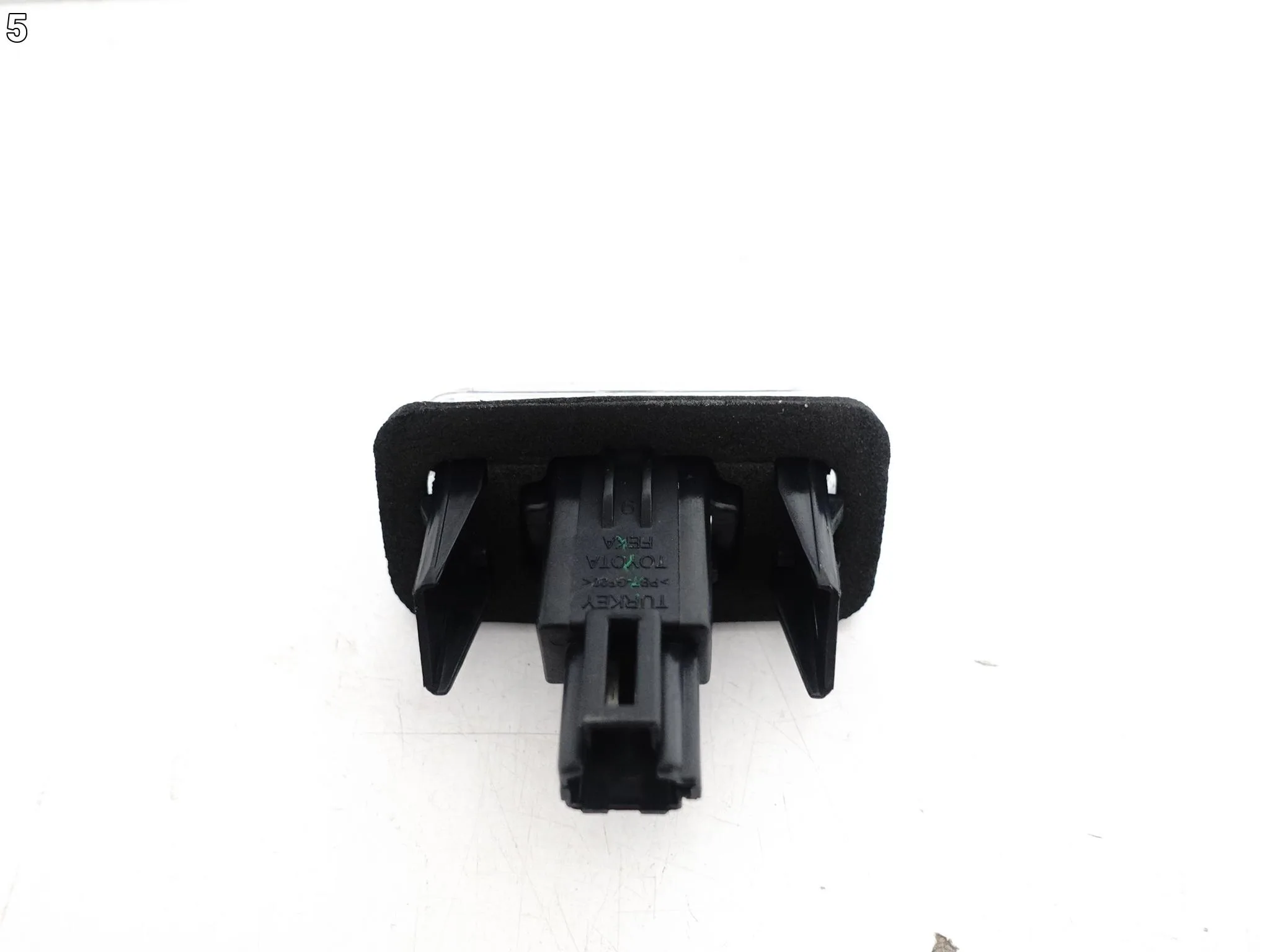 TOYOTA YARIS III IV AURIS II COROLLA LAMPKA TABLICY REJESTRACYJNEJ TYŁ R=L d6ce4f97bcce0d7f0b0002aa1ecfc867