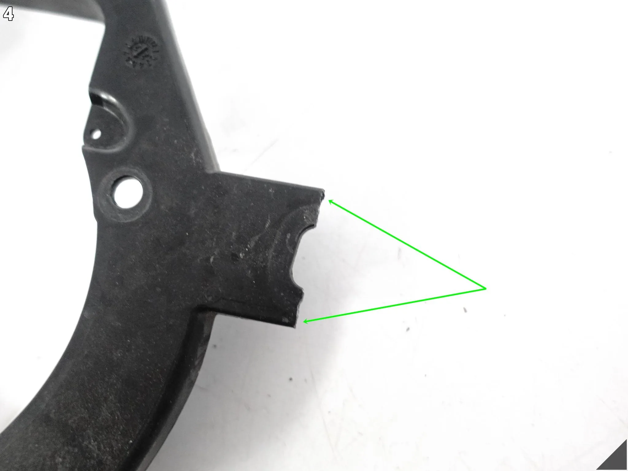 SUZUKI VITARA IV 4 III 3 LY LIFT 18- ŚLIZG MOCOWANIE W ZDERZAK PRZÓD PRAWY e8324cd68dafffe91c72e924345806a4