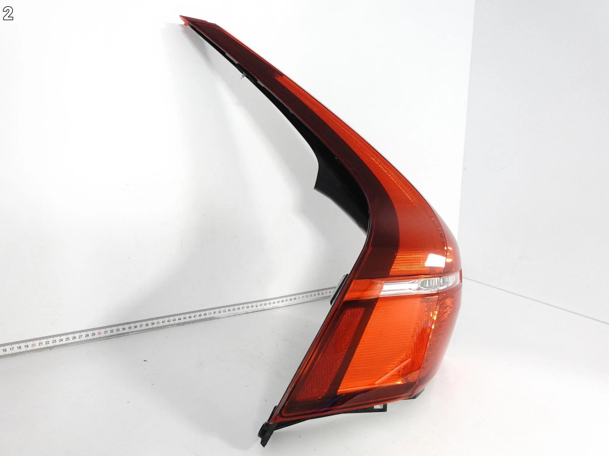 VOLVO XC60 II 2 (2 GENERACJA) 17- LIFT LAMPA LED LEWA W BŁOTNIK TYŁ EUROPA 68b4d9210e7ee504b465ea3d1acd0f32