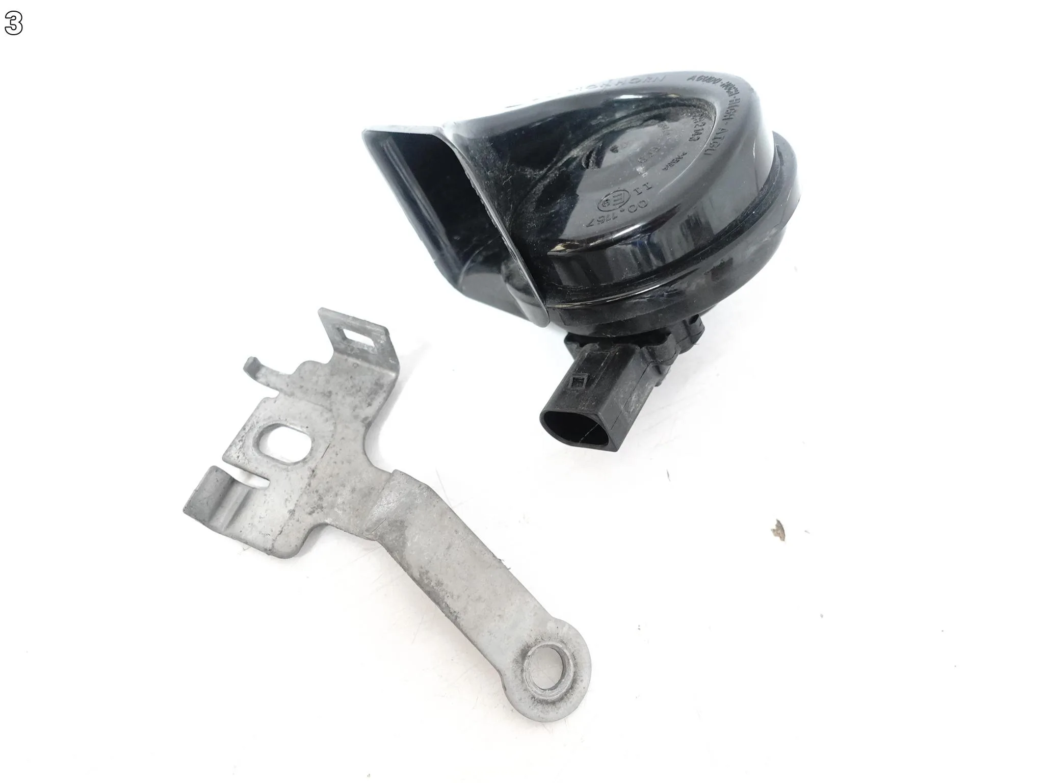 VW TIGUAN II 5NA SEAT TARRACO 5FJ KLAKSON SYGNAŁ DŹWIĘKOWY + UCHWYT LEWY 04f0bf5567766bbedfd3174687998205