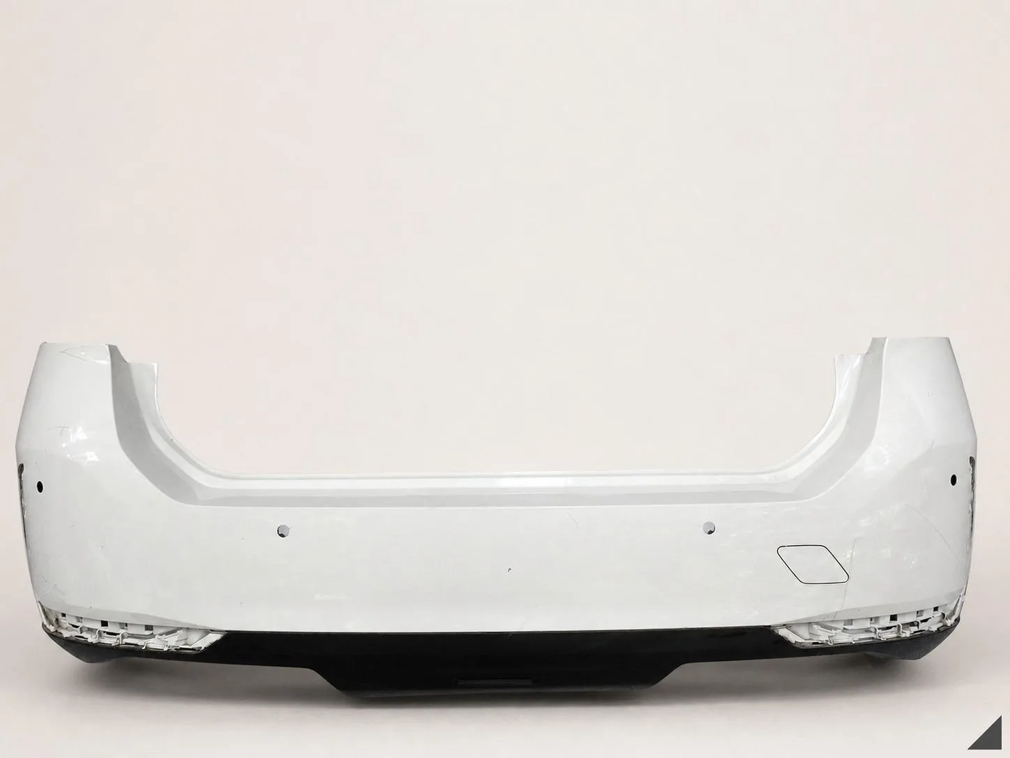 BMW 5 G61 BASIC TOURING KOMBI 23- ZDERZAK DYFUZOR SPOILER TYŁ (6xPDC) 156af3cd1d5b4ab05a18e9a9b4d38562