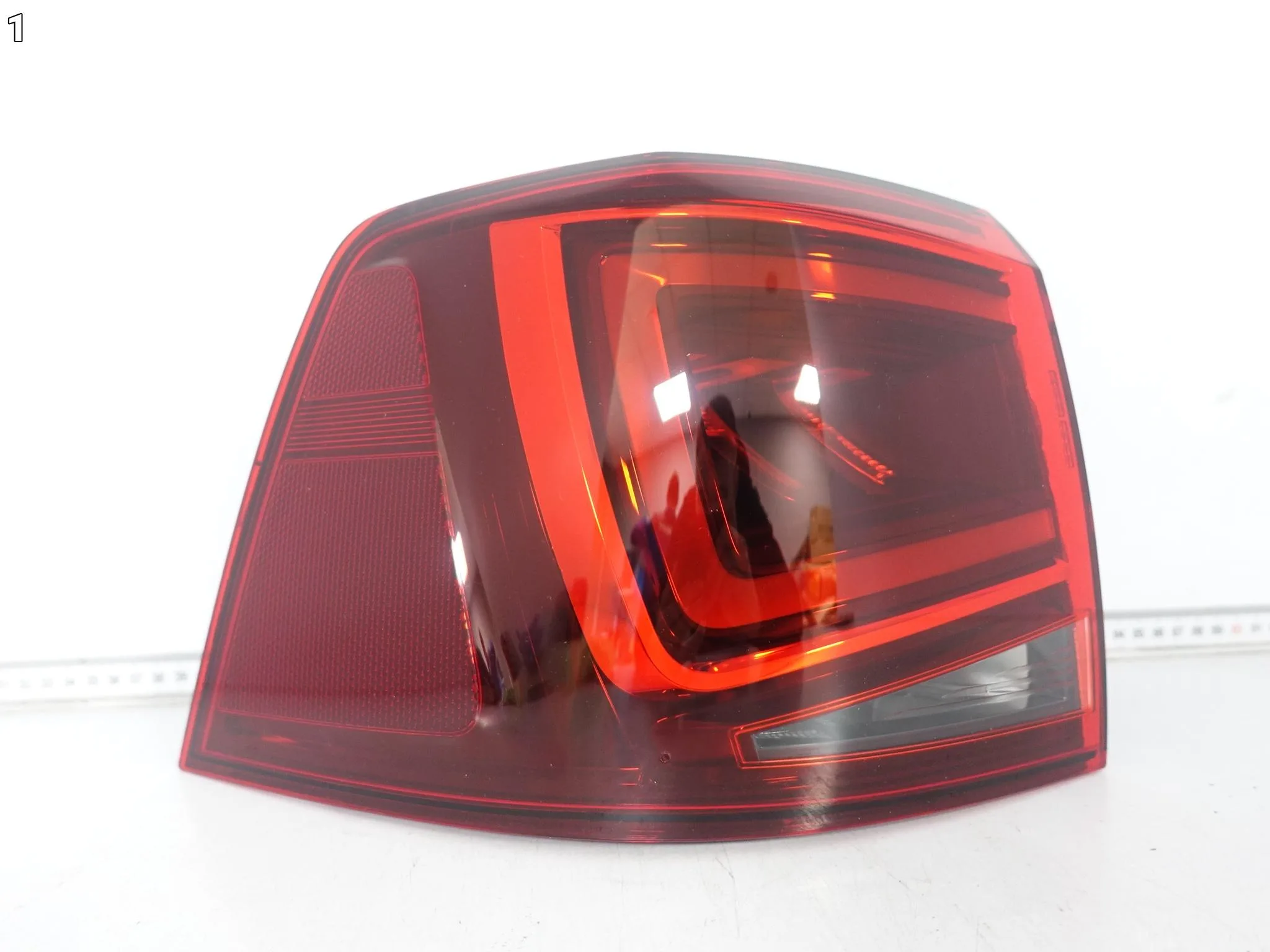 SEAT ALHAMBRA II 2 7N5 LIFT 15-20 LAMPA LED LEWA W BŁOTNIK TYŁ EUROPA ea9706878aa5cf9a8169e243adc031db
