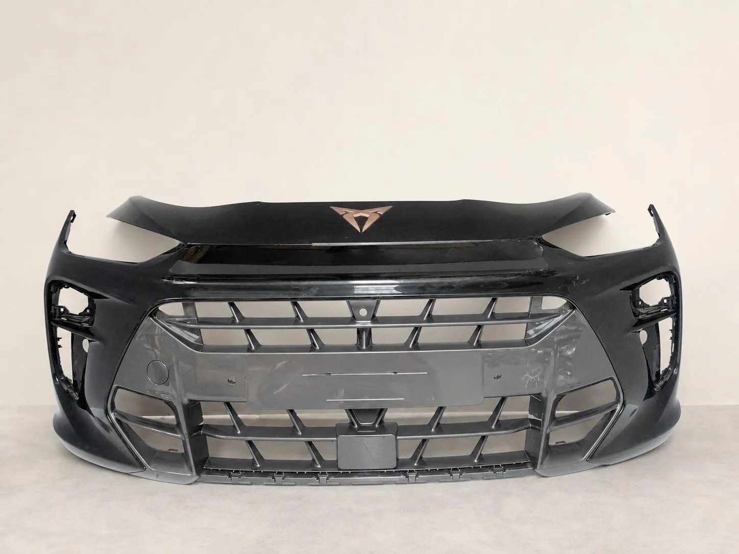 CUPRA TERRAMAR VZ 578 24- ZDERZAK BUMPER GRILL ATRAPA PRZÓD (PDC) cc4e361597a031d2ef22b4f5a88198ee