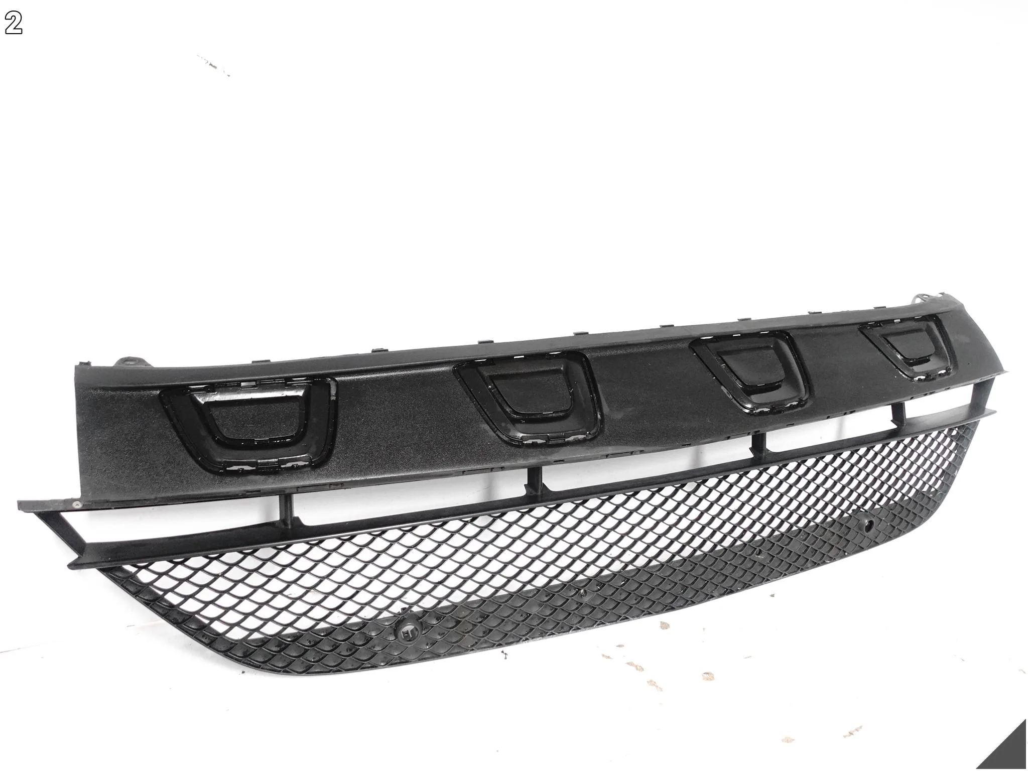 MERCEDES GLC X253 C253 AMG 15-19 KRATKA ŚRODKOWA ATRAPA WLOT ZDERZAK PRZÓD 1703d7de9e1eba43c2504d54a85d5b17
