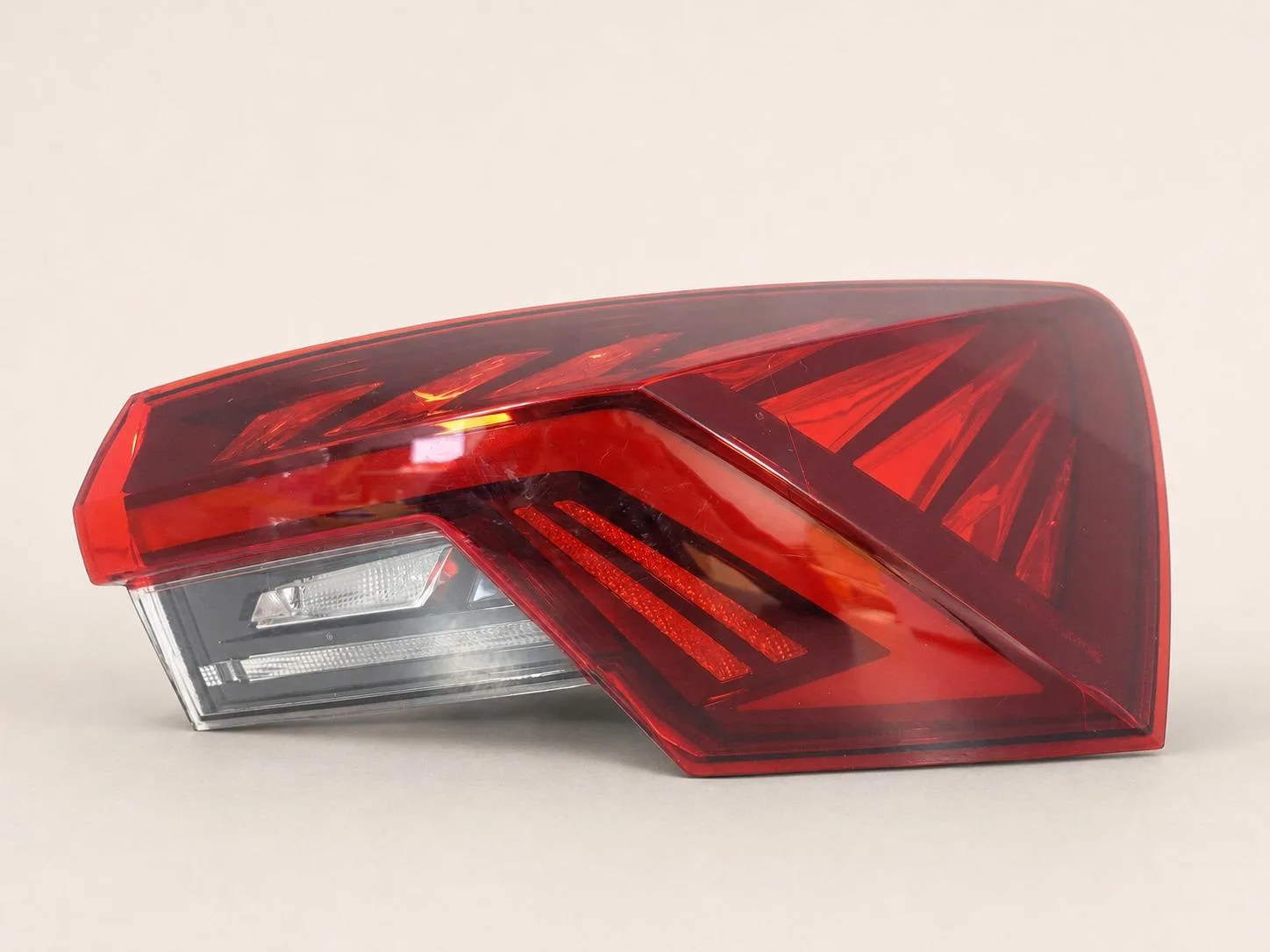SKODA OCTAVIA NX IV 4 5E3 20-24 LAMPA LED PRAWA TYŁ W BŁOTNIK EUROPA c06a27a253140c7823e7b43c00c7c554