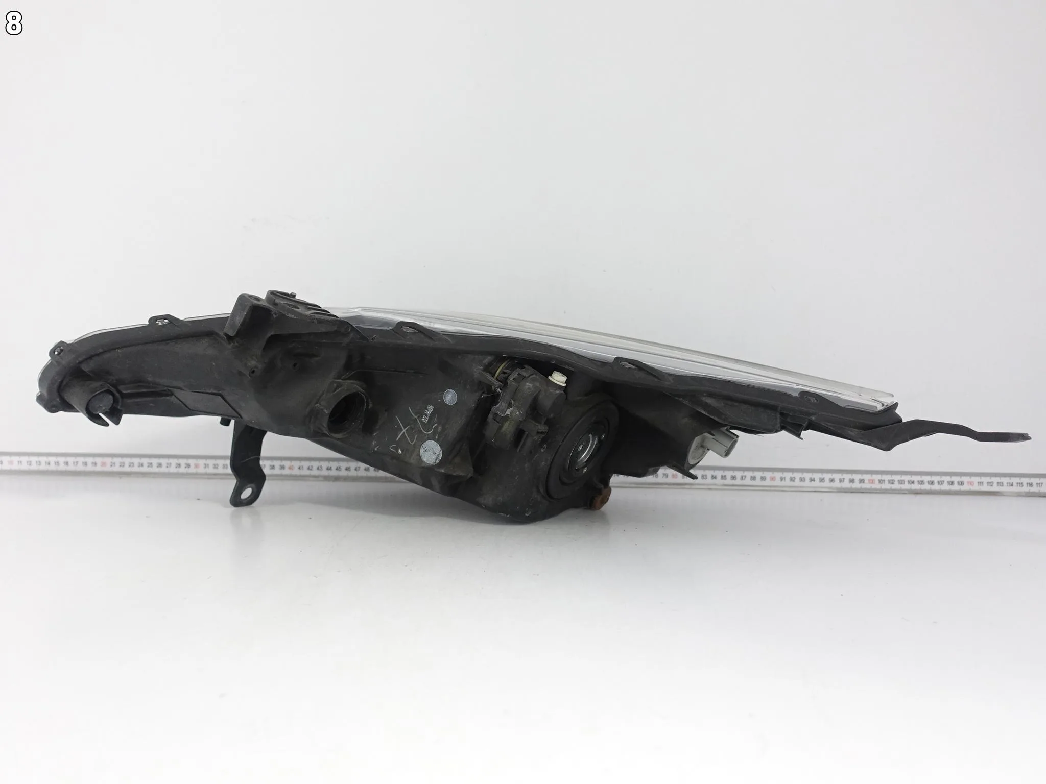 TOYOTA AYGO II 2 AB40 14-18 LAMPA PRAWA ZWYKŁA HALOGEN PRZÓD EUROPA 2ff32e3abd4e712bc1cad41d6759a692