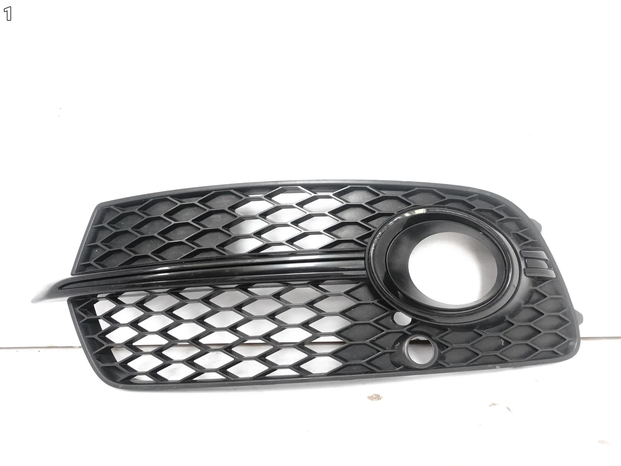 AUDI Q5 S-LINE 8R0 LIFT 12-16 KRATKA ATRAPA LISTWA W ZDERZAK PRZÓD LEWA ORG 9e9f62e5e05208cbcc195fd7023db00e